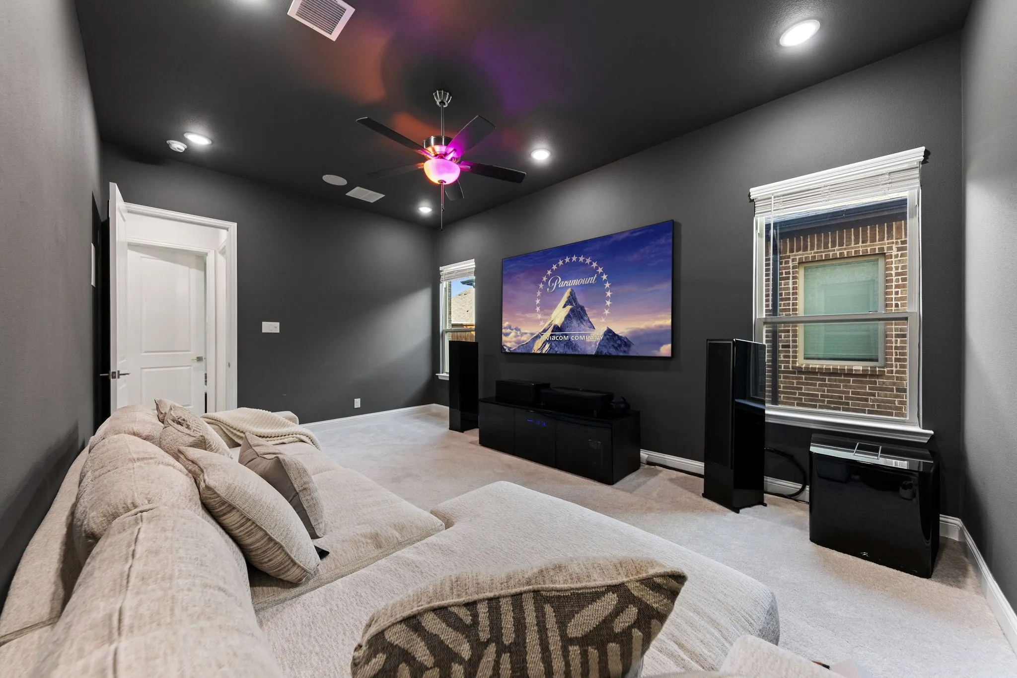 Single Family Residence For Sale in Dallas County , 8808 Royal Star Road, Rowlett, Texas 75089, 4 Bedroom, 3 Bathroom, 2 Garage spaces, 2,732 Sqft, built in 2022, mls#21246451, Real Estate Agent in Rowlett, Homes For Sale in Dallas county, Homes For Sale in Rowlett, Realtor in Rowlett Texas, Real Estate Brokerage Independent Realty Texas, Luminita Cordes Realtor