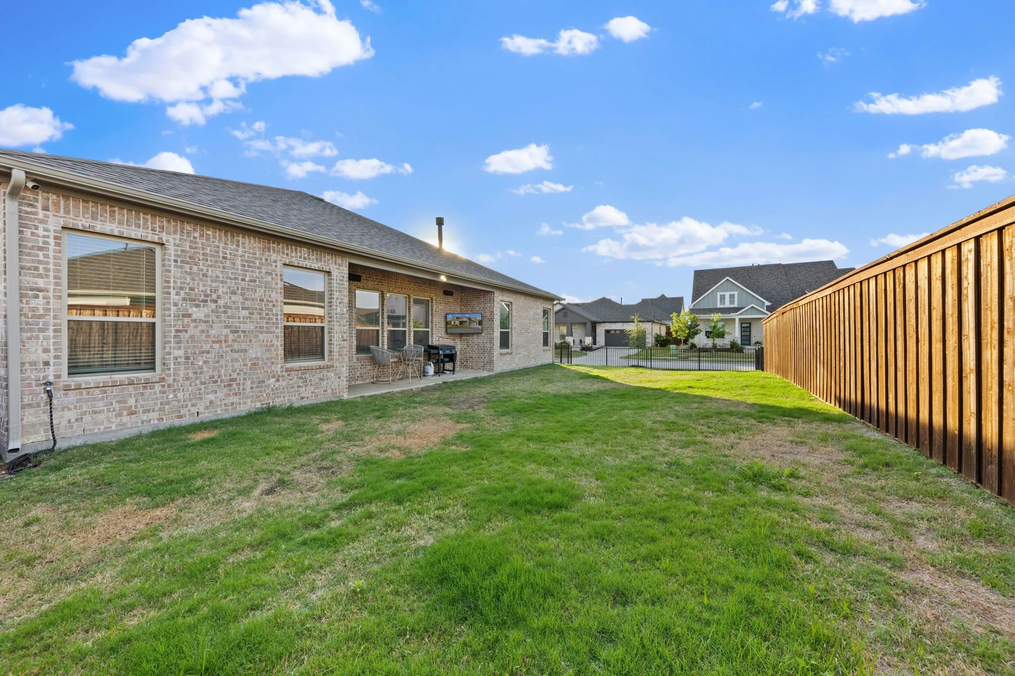 Single Family Residence For Sale in Dallas County , 8808 Royal Star Road, Rowlett, Texas 75089, 4 Bedroom, 3 Bathroom, 2 Garage spaces, 2,732 Sqft, built in 2022, mls#21246451, Real Estate Agent in Rowlett, Homes For Sale in Dallas county, Homes For Sale in Rowlett, Realtor in Rowlett Texas, Real Estate Brokerage Independent Realty Texas, Luminita Cordes Realtor