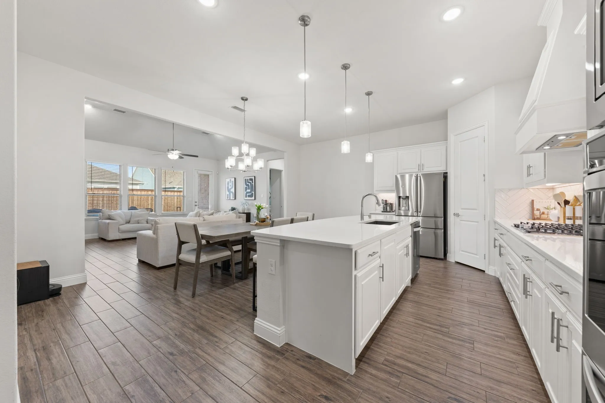 Single Family Residence For Sale in Dallas County , 8808 Royal Star Road, Rowlett, Texas 75089, 4 Bedroom, 3 Bathroom, 2 Garage spaces, 2,732 Sqft, built in 2022, mls#21246451, Real Estate Agent in Rowlett, Homes For Sale in Dallas county, Homes For Sale in Rowlett, Realtor in Rowlett Texas, Real Estate Brokerage Independent Realty Texas, Luminita Cordes Realtor