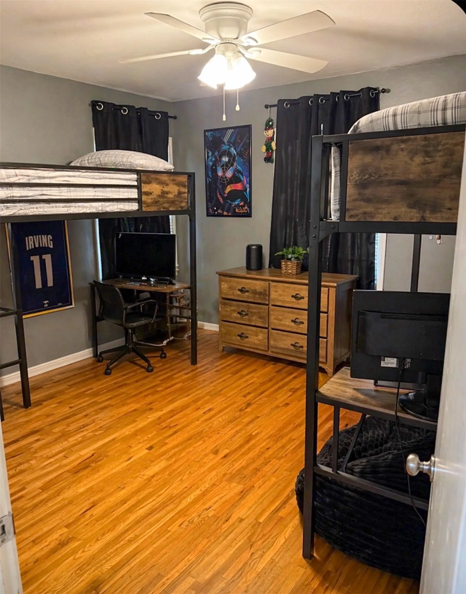 Single Family Residence For Sale in Titus County , 1211 Lamar Drive, Mt Pleasant, Texas 75455, 3 Bedroom, 2 Bathroom, 1 Garage spaces, 1,864 Sqft, built in 1959, Preowned, mls#21248974, Real Estate Agent in Mt Pleasant, Homes For Sale in Titus county, Homes For Sale in Mt Pleasant, Realtor in Mt Pleasant Texas, Real Estate Brokerage Independent Realty Texas, Luminita Cordes Realtor
