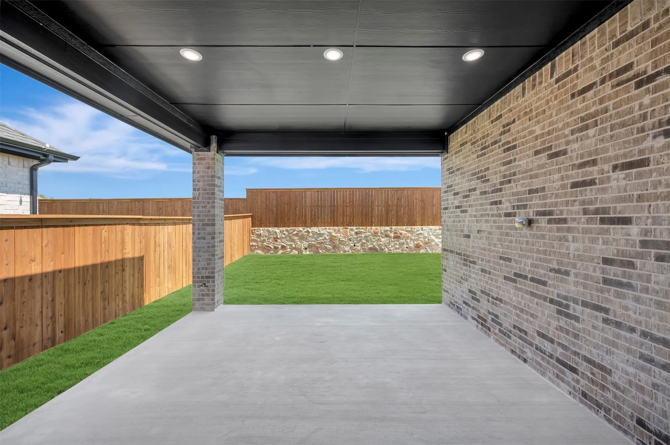 Single Family Residence For Sale in Rockwall County , 1128 Vletti Drive, Fate, Texas 75087, 4 Bedroom, 3 Bathroom, 3 Garage spaces, 2,823 Sqft, built in 2026, New Construction - Incomplete, mls#21249086, Real Estate Agent in Fate, Homes For Sale in Rockwall county, Homes For Sale in Fate, Realtor in Fate Texas, Real Estate Brokerage Independent Realty Texas, Luminita Cordes Realtor