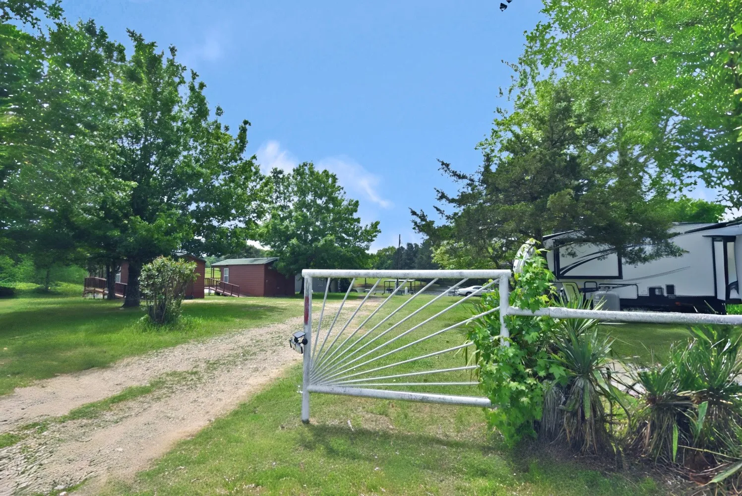 Business For Sale in Smith County , 4413 FM 16 W, Tyler, Texas 75706, 0, 0, Garage spaces, 0 Sqft, built in 0, Preowned, mls#21247748, Real Estate Agent in Tyler, Homes For Sale in Smith county, Homes For Sale in Tyler, Realtor in Tyler Texas, Real Estate Brokerage Independent Realty Texas, Luminita Cordes Realtor