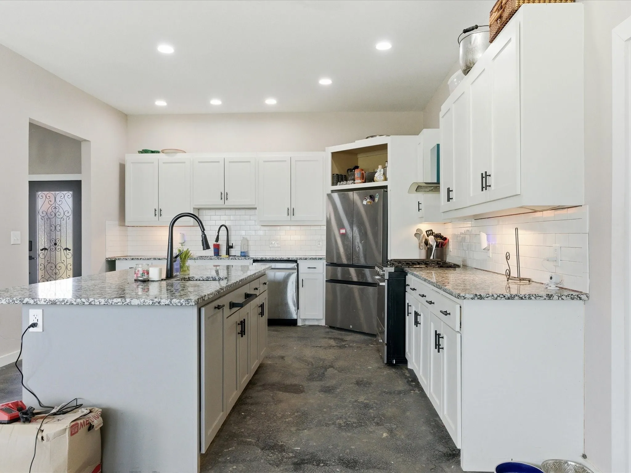 Single Family Residence For Sale in Wise County , 715 County Road 4599, Boyd, Texas 76023, 5 Bedroom, 3 Bathroom, 2 Garage spaces, 3,085 Sqft, built in 2023, mls#21208686, Real Estate Agent in Boyd, Homes For Sale in Wise county, Homes For Sale in Boyd, Realtor in Boyd Texas, Real Estate Brokerage Independent Realty Texas, Luminita Cordes Realtor