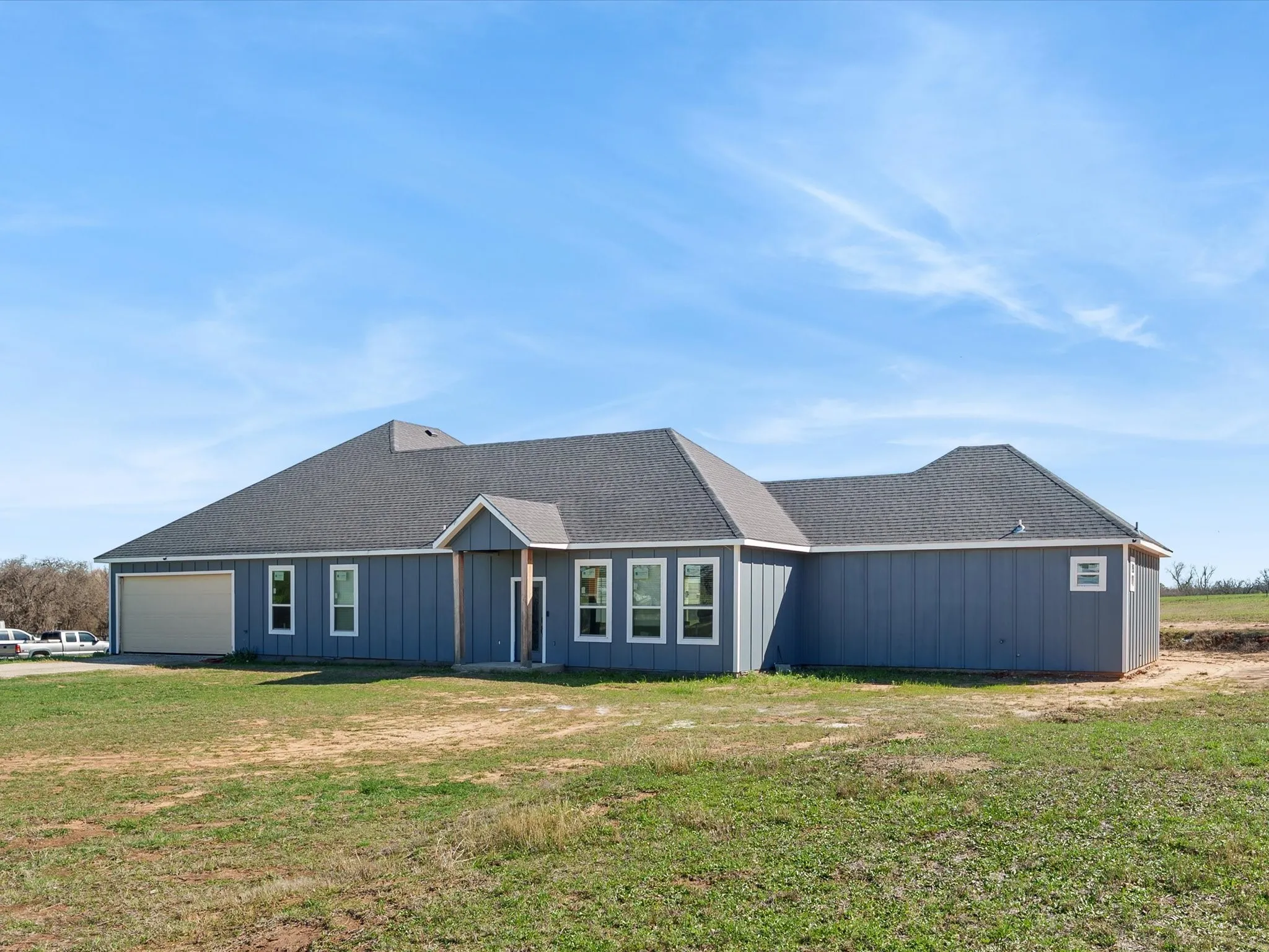 Single Family Residence For Sale in Wise County , 715 County Road 4599, Boyd, Texas 76023, 5 Bedroom, 3 Bathroom, 2 Garage spaces, 3,085 Sqft, built in 2023, mls#21208686, Real Estate Agent in Boyd, Homes For Sale in Wise county, Homes For Sale in Boyd, Realtor in Boyd Texas, Real Estate Brokerage Independent Realty Texas, Luminita Cordes Realtor