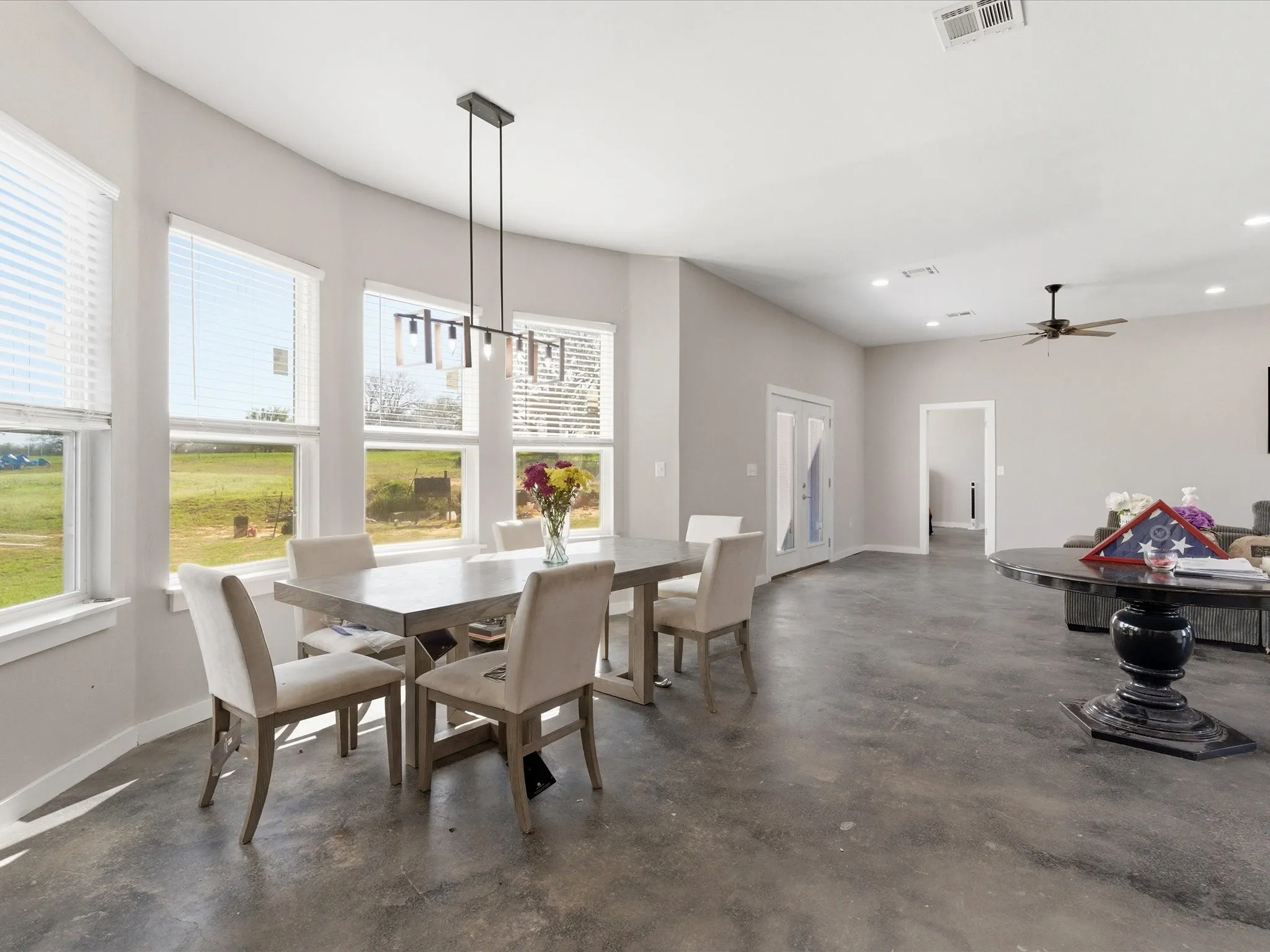 Single Family Residence For Sale in Wise County , 715 County Road 4599, Boyd, Texas 76023, 5 Bedroom, 3 Bathroom, 2 Garage spaces, 3,085 Sqft, built in 2023, mls#21208686, Real Estate Agent in Boyd, Homes For Sale in Wise county, Homes For Sale in Boyd, Realtor in Boyd Texas, Real Estate Brokerage Independent Realty Texas, Luminita Cordes Realtor