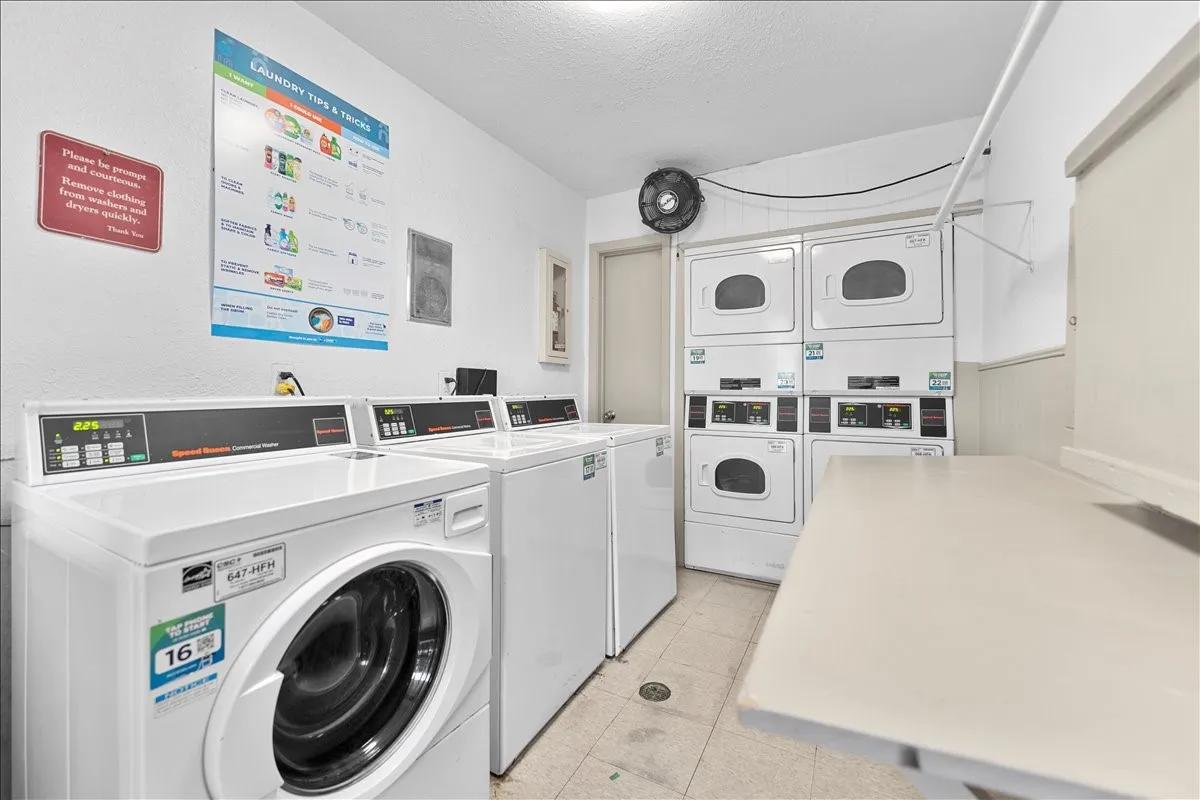 Condominium For Rent in Dallas County , 4859 Cedar Springs Road 241, Dallas, Texas 75219, 1 Bedroom, 1 Bathroom, 1 Garage spaces, 655 Sqft, built in 1970, Preowned, mls#21249114, Real Estate Agent in Dallas, Homes For Rent in Dallas county, Homes For Rent in Dallas, Realtor in Dallas Texas, Real Estate Brokerage Independent Realty Texas, Luminita Cordes Realtor