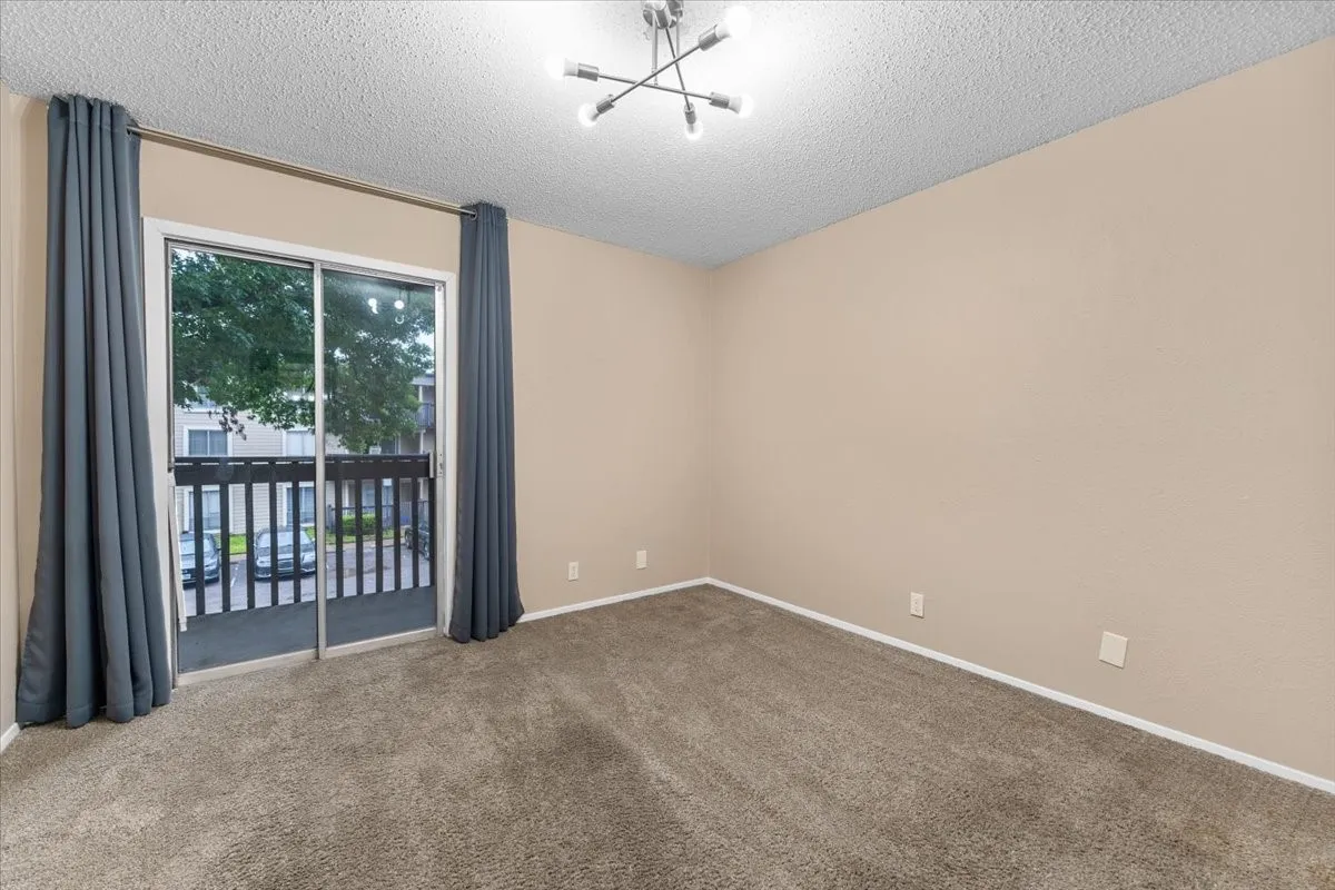 Condominium For Rent in Dallas County , 4859 Cedar Springs Road 241, Dallas, Texas 75219, 1 Bedroom, 1 Bathroom, 1 Garage spaces, 655 Sqft, built in 1970, Preowned, mls#21249114, Real Estate Agent in Dallas, Homes For Rent in Dallas county, Homes For Rent in Dallas, Realtor in Dallas Texas, Real Estate Brokerage Independent Realty Texas, Luminita Cordes Realtor