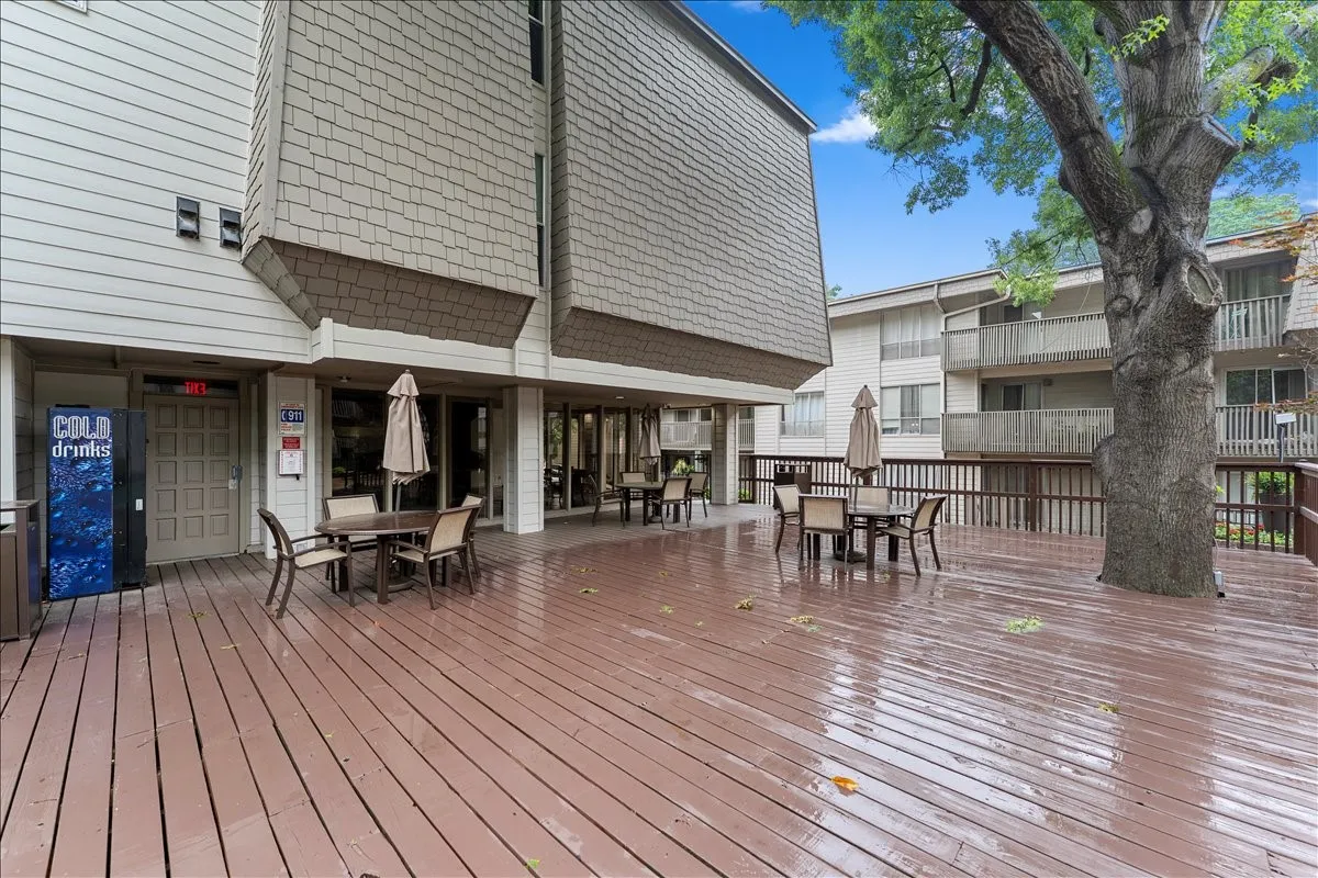 Condominium For Rent in Dallas County , 4859 Cedar Springs Road 241, Dallas, Texas 75219, 1 Bedroom, 1 Bathroom, 1 Garage spaces, 655 Sqft, built in 1970, Preowned, mls#21249114, Real Estate Agent in Dallas, Homes For Rent in Dallas county, Homes For Rent in Dallas, Realtor in Dallas Texas, Real Estate Brokerage Independent Realty Texas, Luminita Cordes Realtor