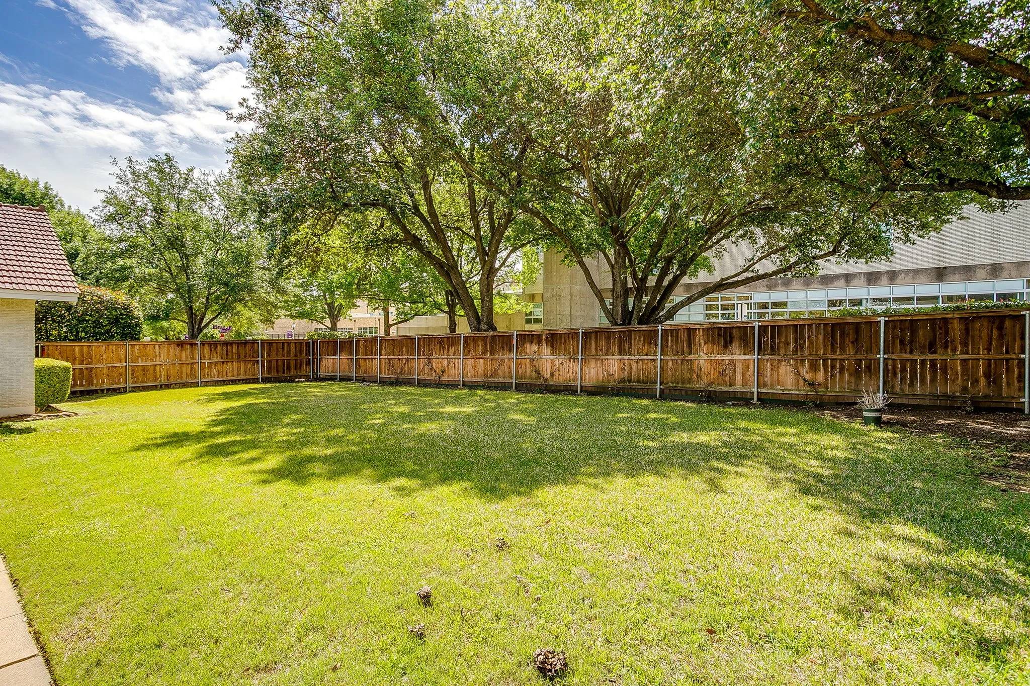 Single Family Residence For Rent in Tarrant County , 2718 Cockrell Avenue, Fort Worth, Texas 76109, 3 Bedrooms, 2 Bathrooms, Garage spaces, 1,756 Sqft, built in 1926, Price $3,800, mls#21249149, Real Estate Agent in Fort Worth, Homes For Rent in Tarrant county, Homes For Rent in Fort Worth, Realtor in Fort Worth Texas, Real Estate Brokerage Independent Realty Texas, Luminita Cordes Realtor