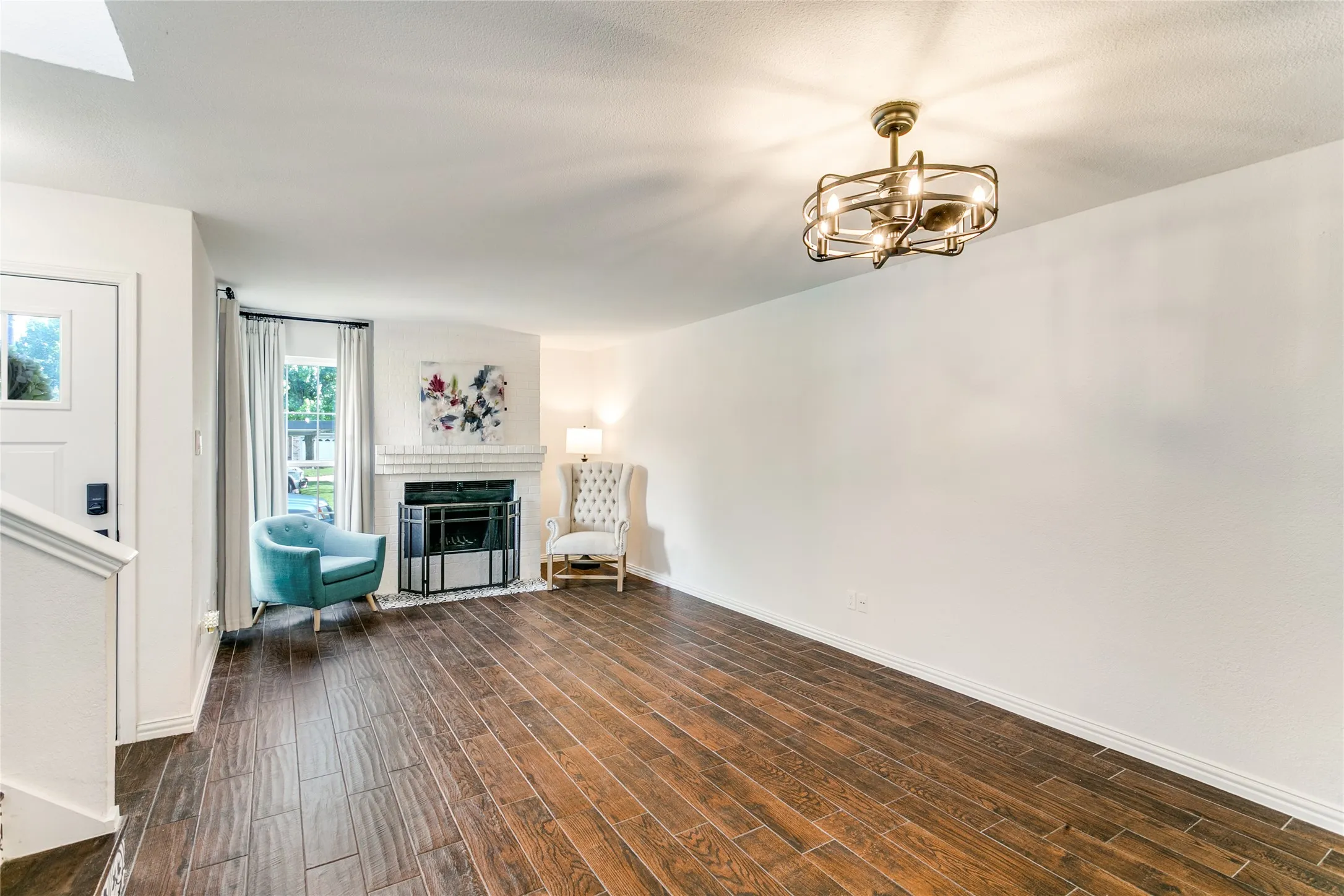 Condominium For Sale in Tarrant County , 1912 Shadowood Trail, Colleyville, Texas 76034, 2 Bedroom, 3 Bathroom, Garage spaces, 1,098 Sqft, built in 1984, Preowned, mls#21246608, Real Estate Agent in Colleyville, Homes For Sale in Tarrant county, Homes For Sale in Colleyville, Realtor in Colleyville Texas, Real Estate Brokerage Independent Realty Texas, Luminita Cordes Realtor