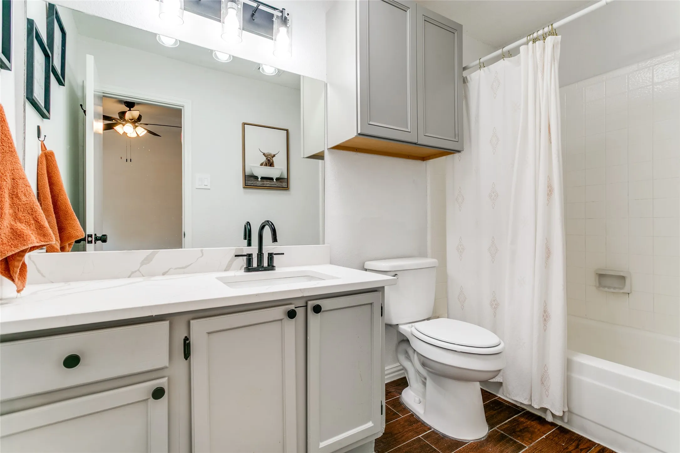 Condominium For Sale in Tarrant County , 1912 Shadowood Trail, Colleyville, Texas 76034, 2 Bedroom, 3 Bathroom, Garage spaces, 1,098 Sqft, built in 1984, Preowned, mls#21246608, Real Estate Agent in Colleyville, Homes For Sale in Tarrant county, Homes For Sale in Colleyville, Realtor in Colleyville Texas, Real Estate Brokerage Independent Realty Texas, Luminita Cordes Realtor