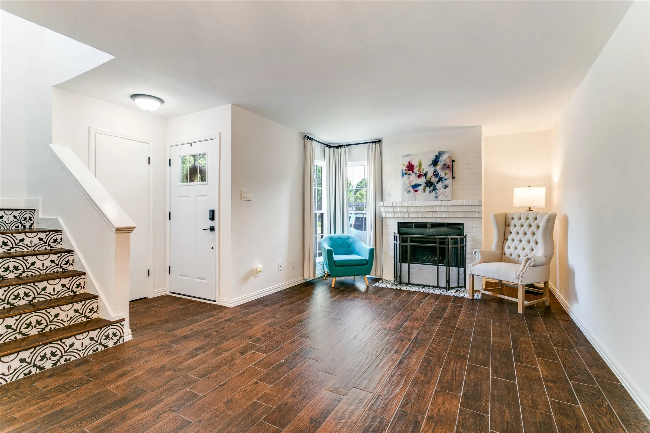 Condominium For Sale in Tarrant County , 1912 Shadowood Trail, Colleyville, Texas 76034, 2 Bedroom, 3 Bathroom, Garage spaces, 1,098 Sqft, built in 1984, Preowned, mls#21246608, Real Estate Agent in Colleyville, Homes For Sale in Tarrant county, Homes For Sale in Colleyville, Realtor in Colleyville Texas, Real Estate Brokerage Independent Realty Texas, Luminita Cordes Realtor