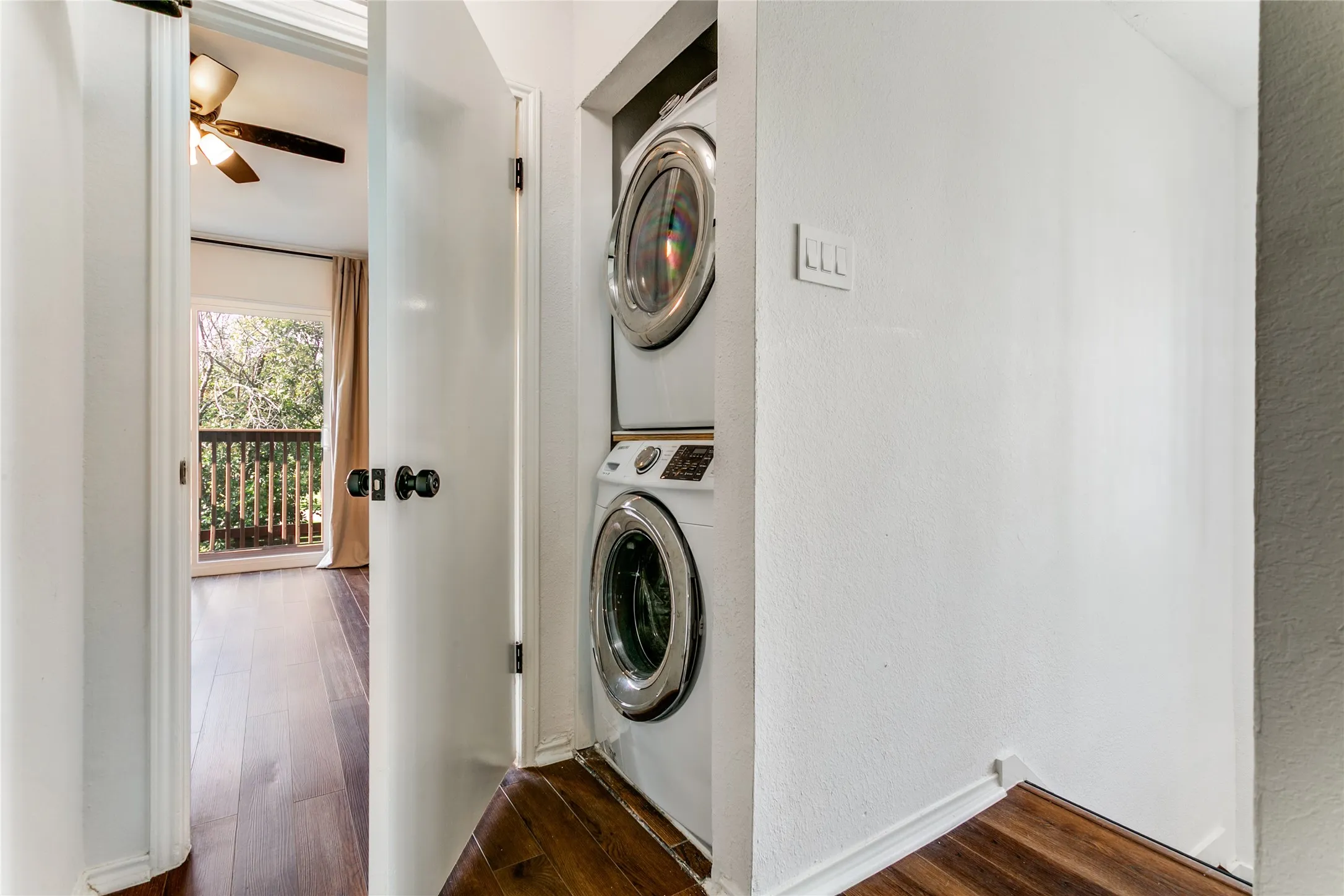 Condominium For Sale in Tarrant County , 1912 Shadowood Trail, Colleyville, Texas 76034, 2 Bedroom, 3 Bathroom, Garage spaces, 1,098 Sqft, built in 1984, Preowned, mls#21246608, Real Estate Agent in Colleyville, Homes For Sale in Tarrant county, Homes For Sale in Colleyville, Realtor in Colleyville Texas, Real Estate Brokerage Independent Realty Texas, Luminita Cordes Realtor