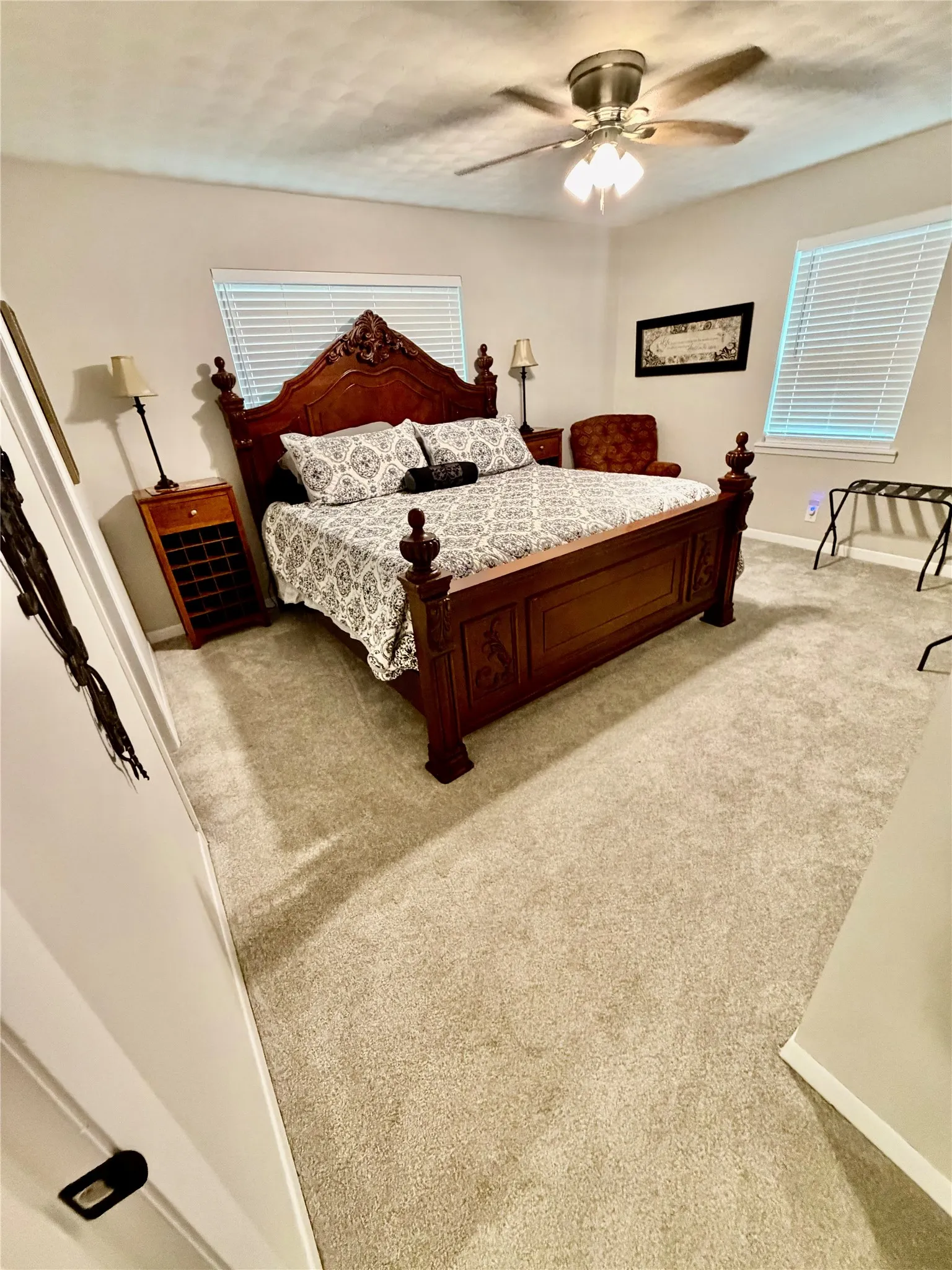 Single Family Residence For Sale in Grayson County , 1005 Balboa Street, Denison, Texas 75020, 4 Bedrooms, 3 Bathrooms, 2 Garage spaces, 2,373 Sqft, built in 1965, Preowned, Price $365,700, mls#21247019, Real Estate Agent in Denison, Homes For Sale in Grayson county, Homes For Sale in Denison, Realtor in Denison Texas, Real Estate Brokerage Independent Realty Texas, Luminita Cordes Realtor