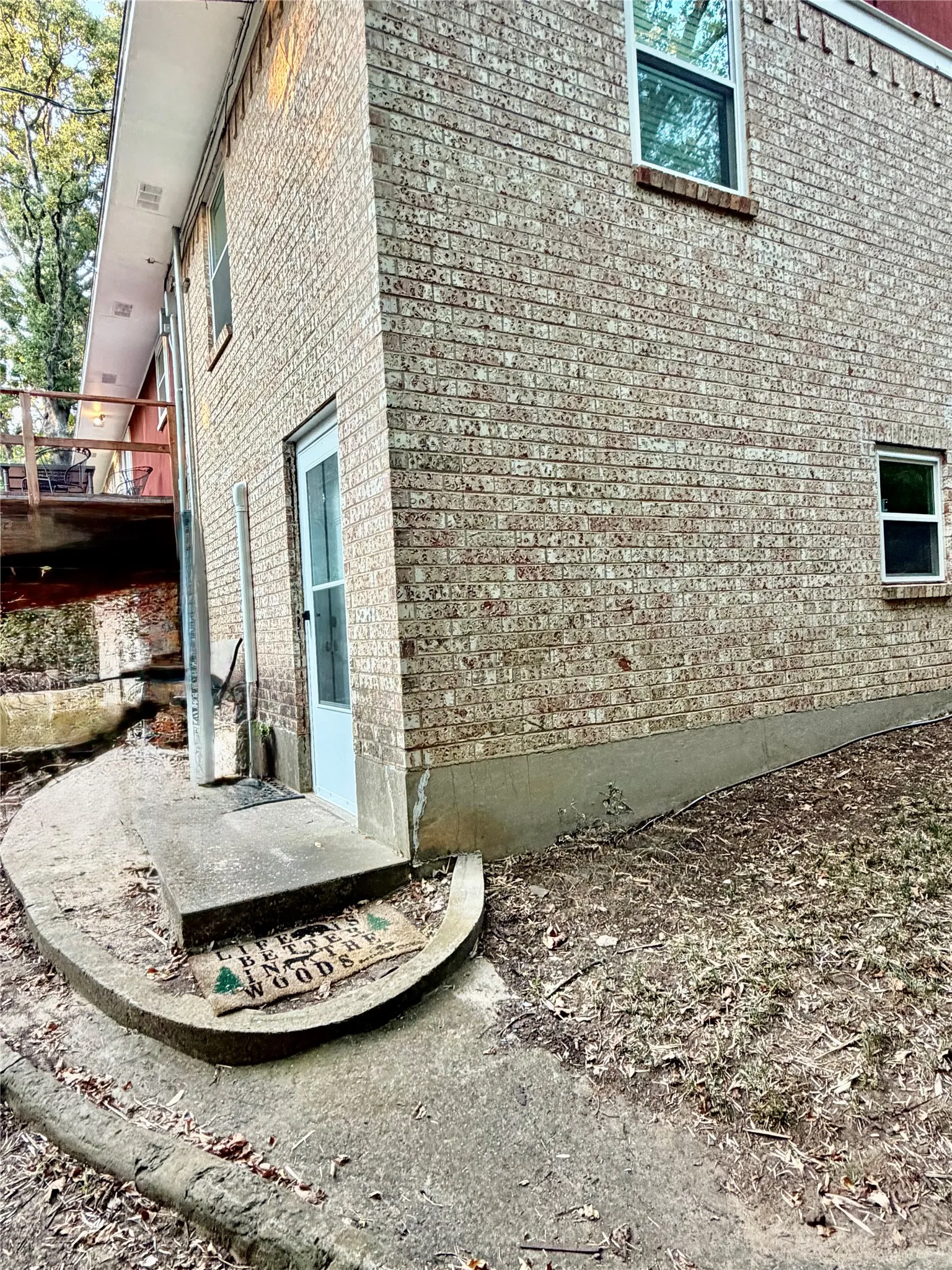 Bonus room side entry