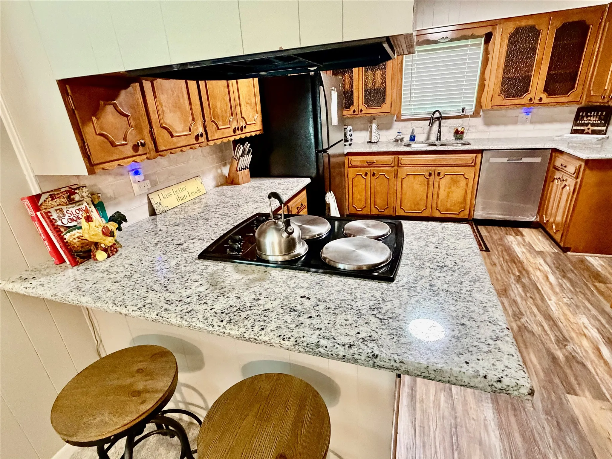 Single Family Residence For Sale in Grayson County , 1005 Balboa Street, Denison, Texas 75020, 4 Bedrooms, 3 Bathrooms, 2 Garage spaces, 2,373 Sqft, built in 1965, Preowned, Price $365,700, mls#21247019, Real Estate Agent in Denison, Homes For Sale in Grayson county, Homes For Sale in Denison, Realtor in Denison Texas, Real Estate Brokerage Independent Realty Texas, Luminita Cordes Realtor