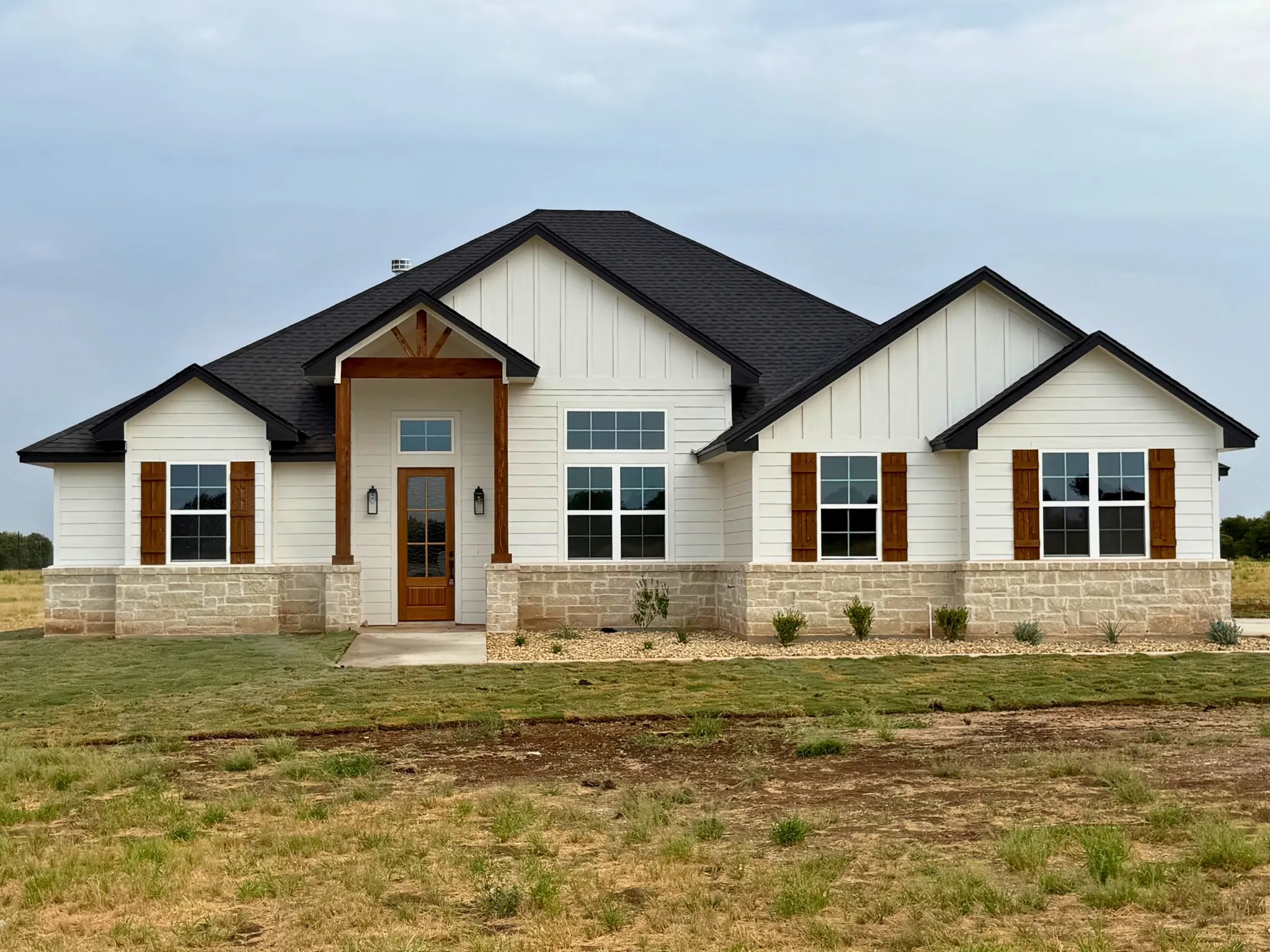 Single Family Residence For Sale in Mc Lennan County , 173 Willow Branch Road, Mc Gregor, Texas 76657, 4 Bedroom, 4 Bathroom, 2 Garage spaces, 2,618 Sqft, built in 2026, New Construction - Incomplete, mls#21247384, Real Estate Agent in Mc Gregor, Homes For Sale in Mc Lennan county, Homes For Sale in Mc Gregor, Realtor in Mc Gregor Texas, Real Estate Brokerage Independent Realty Texas, Luminita Cordes Realtor