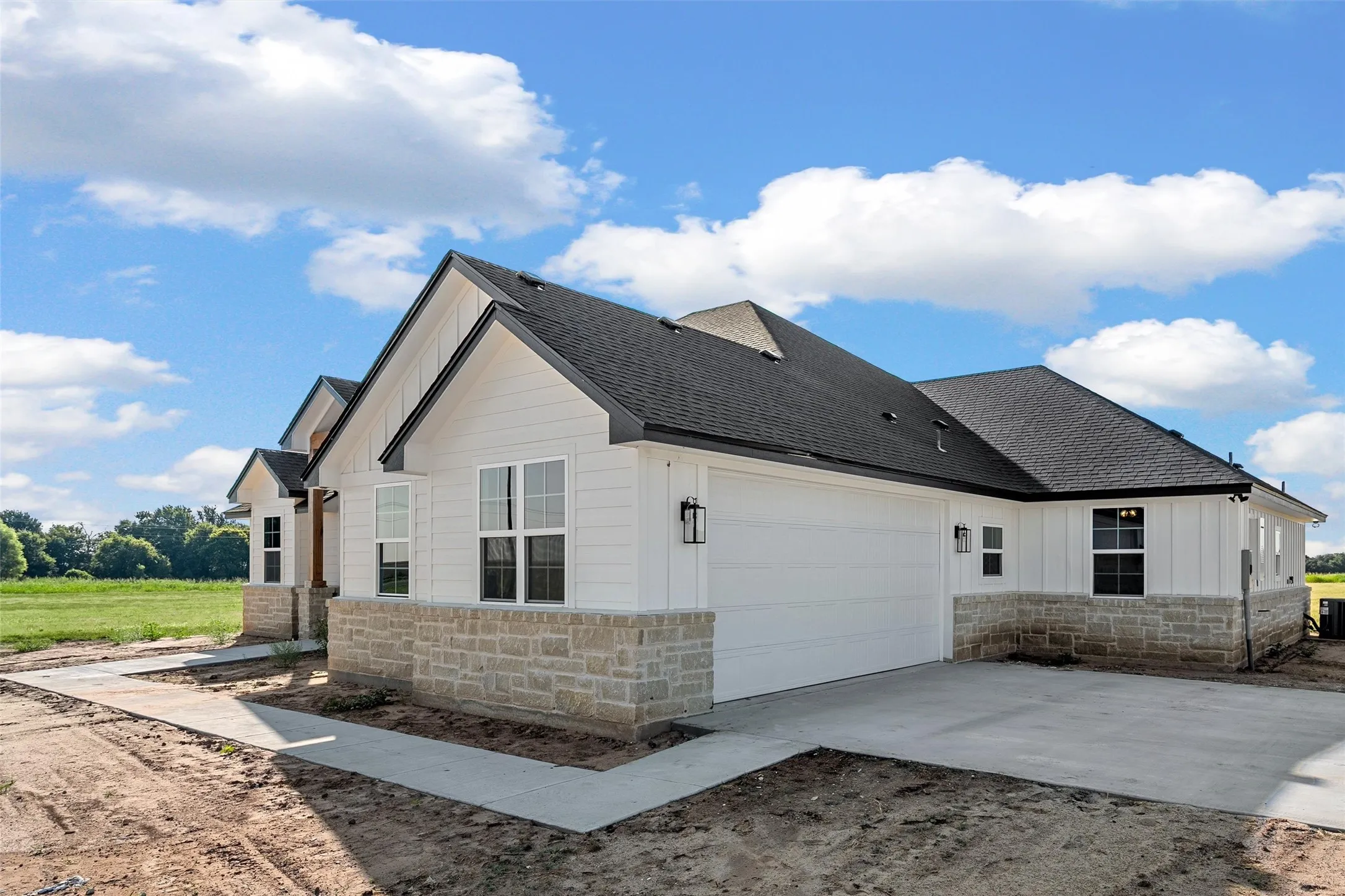 Single Family Residence For Sale in Mc Lennan County , 173 Willow Branch Road, Mc Gregor, Texas 76657, 4 Bedroom, 4 Bathroom, 2 Garage spaces, 2,618 Sqft, built in 2026, New Construction - Incomplete, mls#21247384, Real Estate Agent in Mc Gregor, Homes For Sale in Mc Lennan county, Homes For Sale in Mc Gregor, Realtor in Mc Gregor Texas, Real Estate Brokerage Independent Realty Texas, Luminita Cordes Realtor