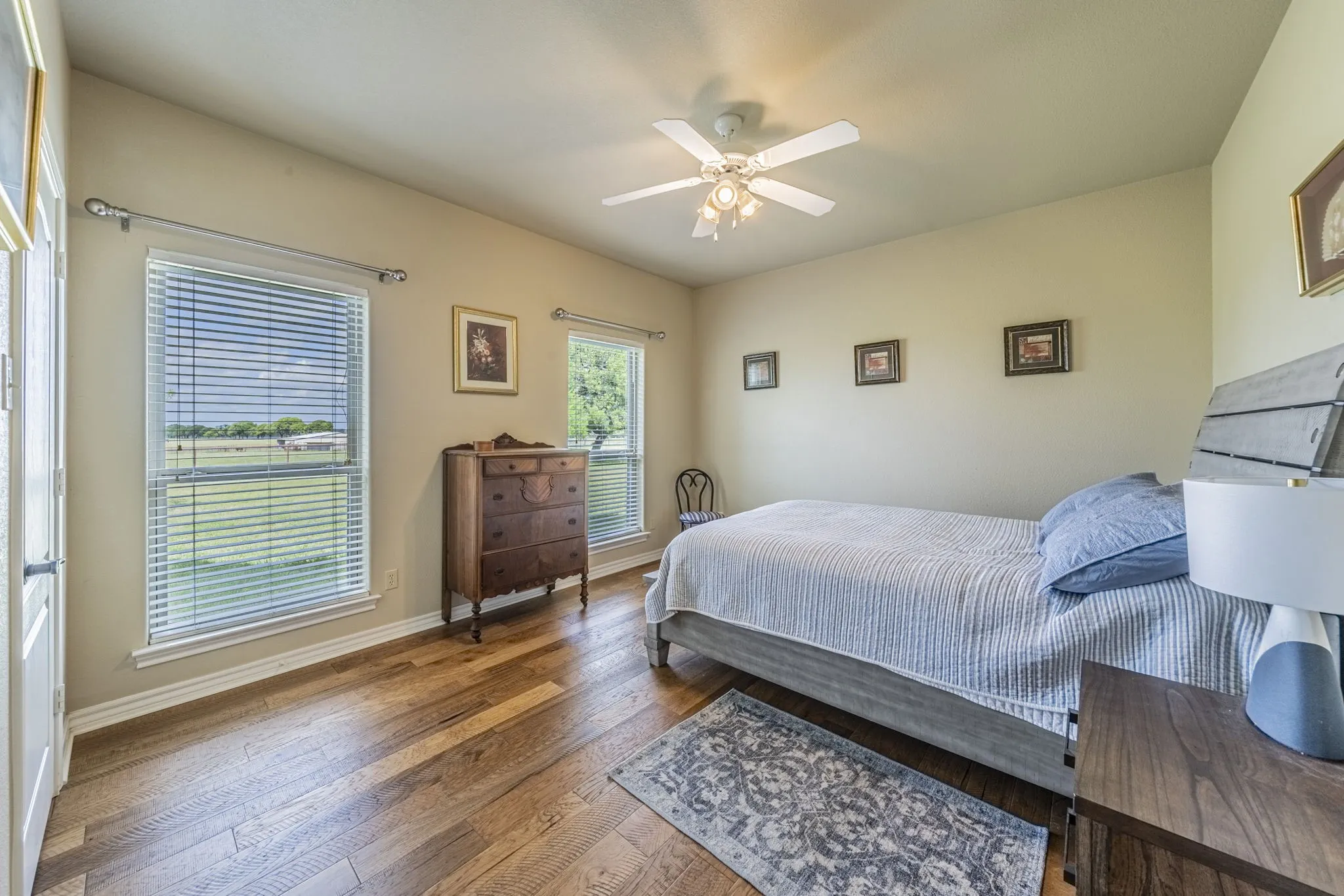 Farm For Sale in Parker County , 1502 N Fm 113, Weatherford, Texas 76088, 3 Bedroom, 3 Bathroom, 3 Garage spaces, 4,268 Sqft, built in 2004, Preowned, mls#21249197, Real Estate Agent in Weatherford, Homes For Sale in Parker county, Homes For Sale in Weatherford, Realtor in Weatherford Texas, Real Estate Brokerage Independent Realty Texas, Luminita Cordes Realtor