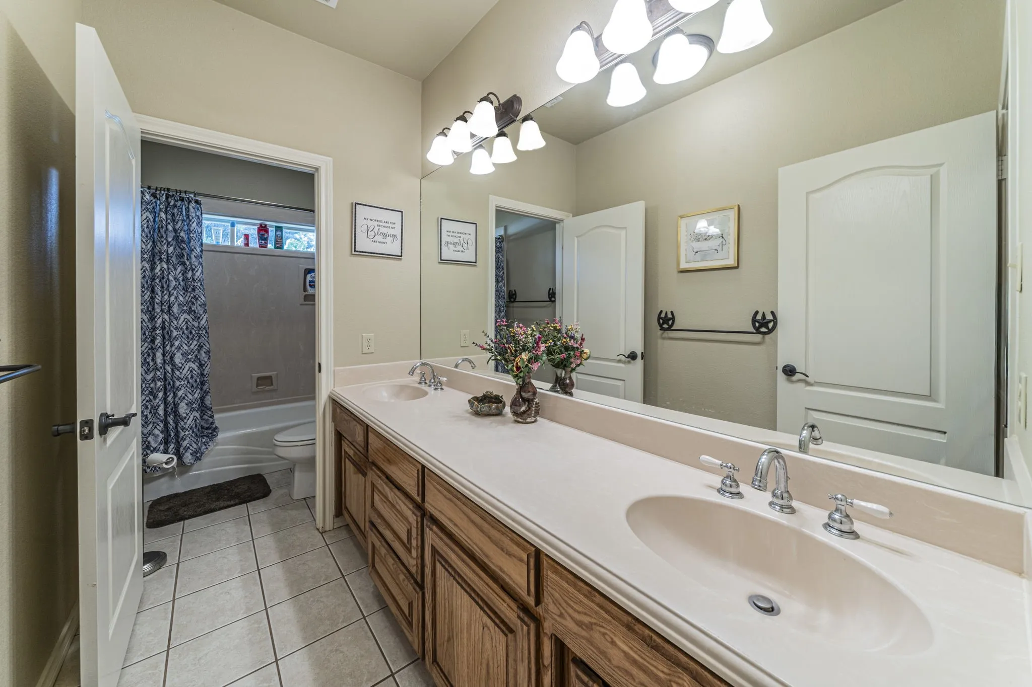 Farm For Sale in Parker County , 1502 N Fm 113, Weatherford, Texas 76088, 3 Bedroom, 3 Bathroom, 3 Garage spaces, 4,268 Sqft, built in 2004, Preowned, mls#21249197, Real Estate Agent in Weatherford, Homes For Sale in Parker county, Homes For Sale in Weatherford, Realtor in Weatherford Texas, Real Estate Brokerage Independent Realty Texas, Luminita Cordes Realtor