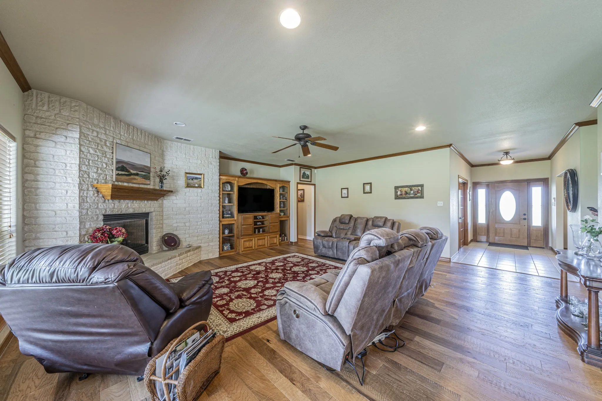Farm For Sale in Parker County , 1502 N Fm 113, Weatherford, Texas 76088, 3 Bedroom, 3 Bathroom, 3 Garage spaces, 4,268 Sqft, built in 2004, Preowned, mls#21249197, Real Estate Agent in Weatherford, Homes For Sale in Parker county, Homes For Sale in Weatherford, Realtor in Weatherford Texas, Real Estate Brokerage Independent Realty Texas, Luminita Cordes Realtor
