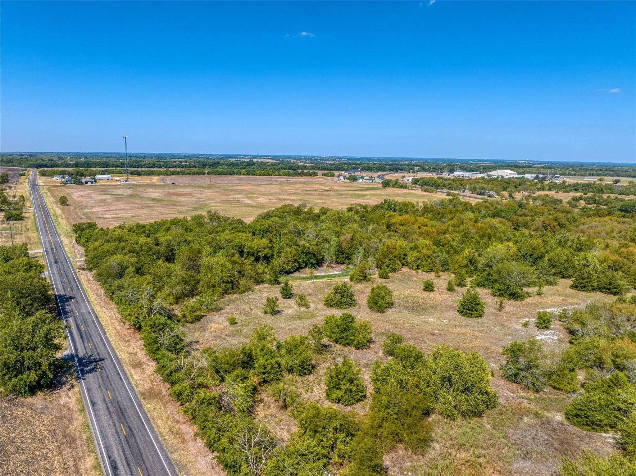 Unimproved Land For Sale in Grayson County , TBD Joe Bob Lane, Tom Bean, Texas 75090, 0, 0, Garage spaces, 0 Sqft, built in 0, Price $1,790,000, mls#21249225, Real Estate Agent in Tom Bean, Homes For Sale in Grayson county, Homes For Sale in Tom Bean, Realtor in Tom Bean Texas, Real Estate Brokerage Independent Realty Texas, Luminita Cordes Realtor