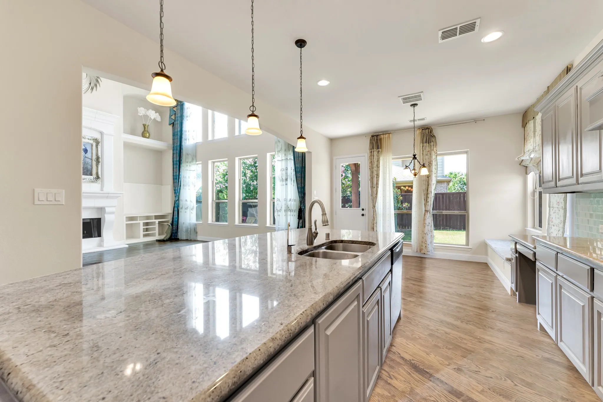 Single Family Residence For Rent in Collin County , 1602 Meg Drive, Allen, Texas 75013, 4 Bedroom, 4 Bathroom, 3 Garage spaces, 4,041 Sqft, built in 2013, Preowned, mls#21249245, Real Estate Agent in Allen, Homes For Rent in Collin county, Homes For Rent in Allen, Realtor in Allen Texas, Real Estate Brokerage Independent Realty Texas, Luminita Cordes Realtor