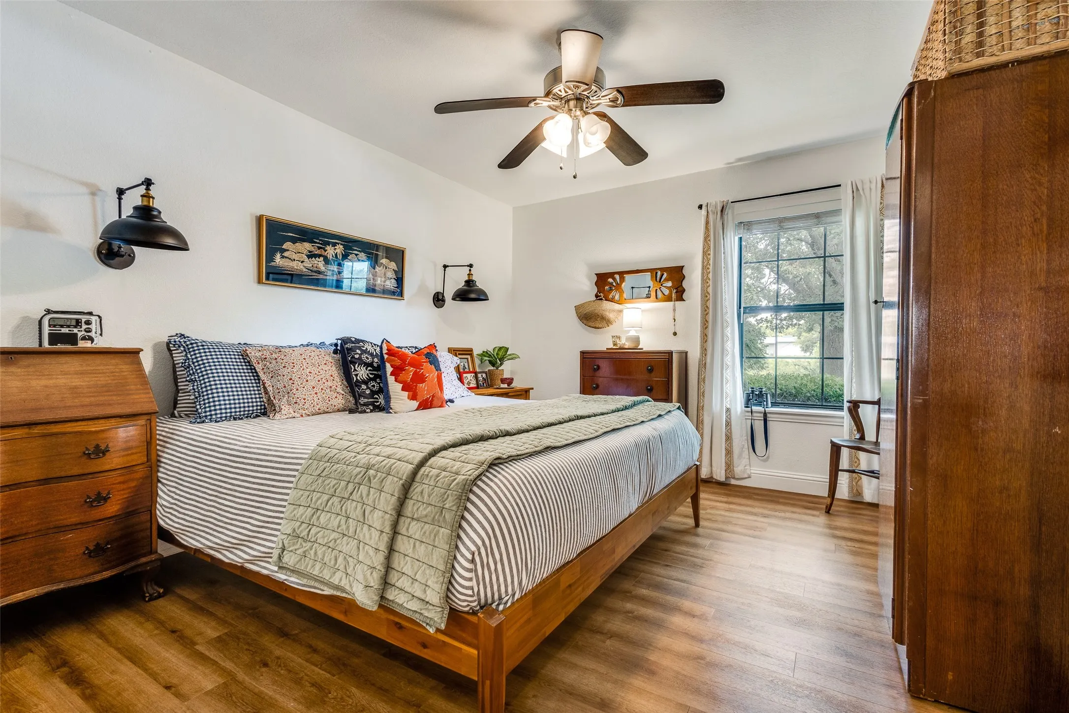 Secondary bedroom with Jack and Jill bathroom and views of the pond
