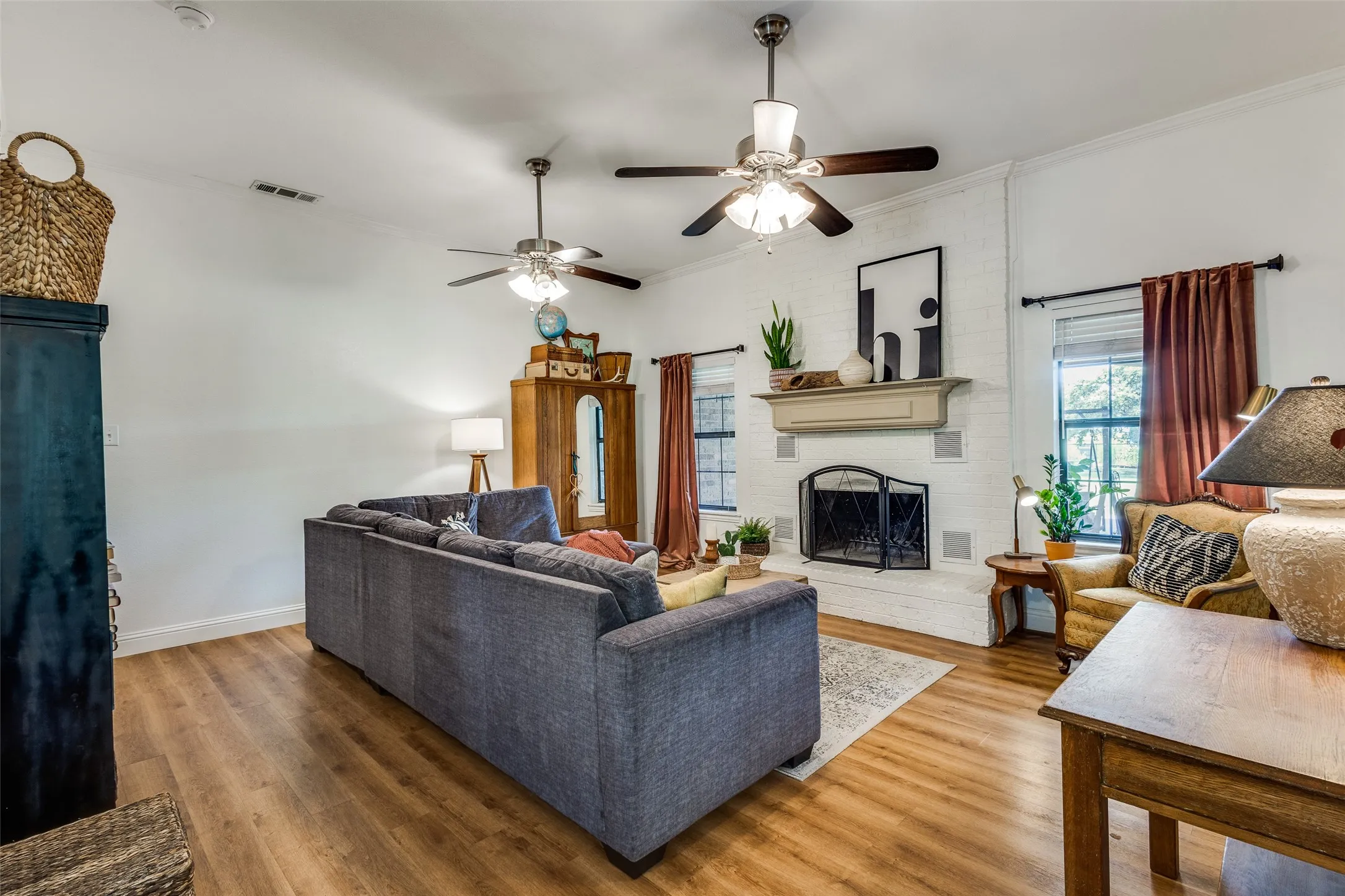 Single Family Residence For Sale in Collin County , 2982 Fm 2194, Farmersville, Texas 75442, 3 Bedroom, 3 Bathroom, Garage spaces, 2,371 Sqft, built in 1983, Preowned, mls#21246903, Real Estate Agent in Farmersville, Homes For Sale in Collin county, Homes For Sale in Farmersville, Realtor in Farmersville Texas, Real Estate Brokerage Independent Realty Texas, Luminita Cordes Realtor
