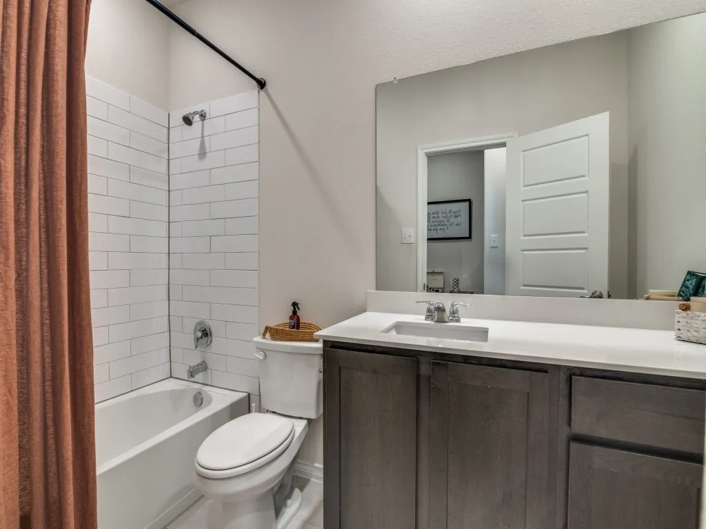 Single Family Residence For Sale in Hunt County , 204 Whitetail Way, Caddo Mills, Texas 75135, 4 Bedroom, 2 Bathroom, 2 Garage spaces, 1,826 Sqft, built in 2022, Preowned, Price $279,900, mls#21248002, Real Estate Agent in Caddo Mills, Homes For Sale in Hunt county, Homes For Sale in Caddo Mills, Realtor in Caddo Mills Texas, Real Estate Brokerage Independent Realty Texas, Luminita Cordes Realtor