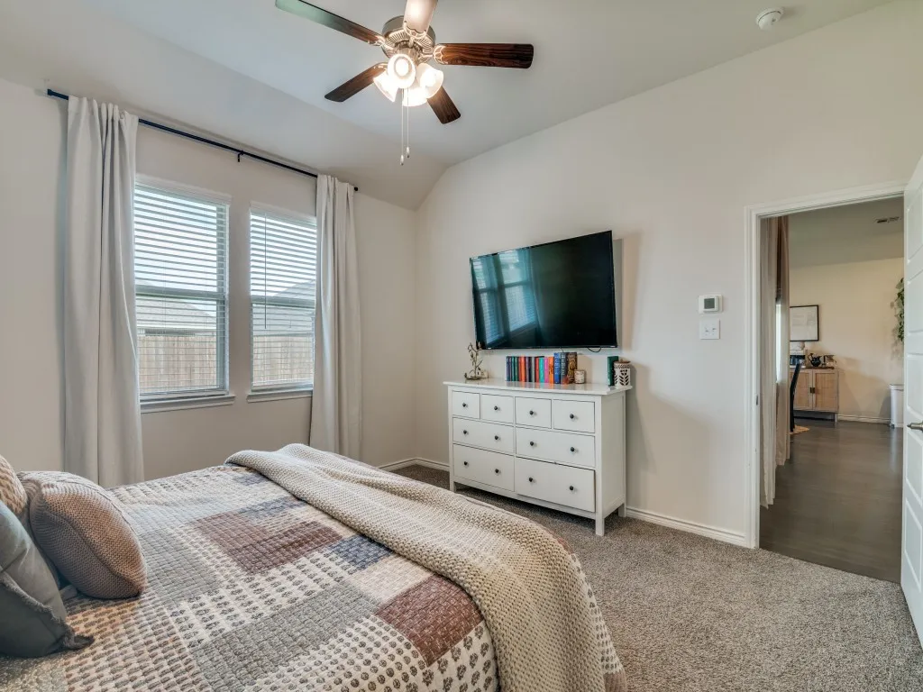 Single Family Residence For Sale in Hunt County , 204 Whitetail Way, Caddo Mills, Texas 75135, 4 Bedroom, 2 Bathroom, 2 Garage spaces, 1,826 Sqft, built in 2022, Preowned, Price $279,900, mls#21248002, Real Estate Agent in Caddo Mills, Homes For Sale in Hunt county, Homes For Sale in Caddo Mills, Realtor in Caddo Mills Texas, Real Estate Brokerage Independent Realty Texas, Luminita Cordes Realtor