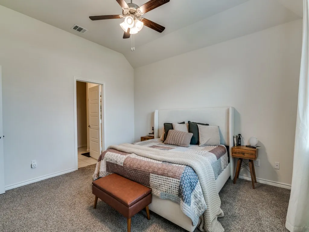 Single Family Residence For Sale in Hunt County , 204 Whitetail Way, Caddo Mills, Texas 75135, 4 Bedroom, 2 Bathroom, 2 Garage spaces, 1,826 Sqft, built in 2022, Preowned, Price $279,900, mls#21248002, Real Estate Agent in Caddo Mills, Homes For Sale in Hunt county, Homes For Sale in Caddo Mills, Realtor in Caddo Mills Texas, Real Estate Brokerage Independent Realty Texas, Luminita Cordes Realtor