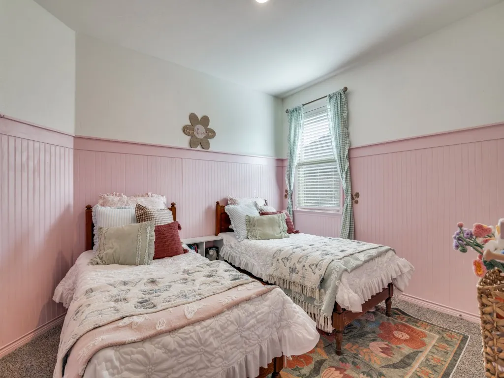 Single Family Residence For Sale in Hunt County , 204 Whitetail Way, Caddo Mills, Texas 75135, 4 Bedroom, 2 Bathroom, 2 Garage spaces, 1,826 Sqft, built in 2022, Preowned, Price $279,900, mls#21248002, Real Estate Agent in Caddo Mills, Homes For Sale in Hunt county, Homes For Sale in Caddo Mills, Realtor in Caddo Mills Texas, Real Estate Brokerage Independent Realty Texas, Luminita Cordes Realtor