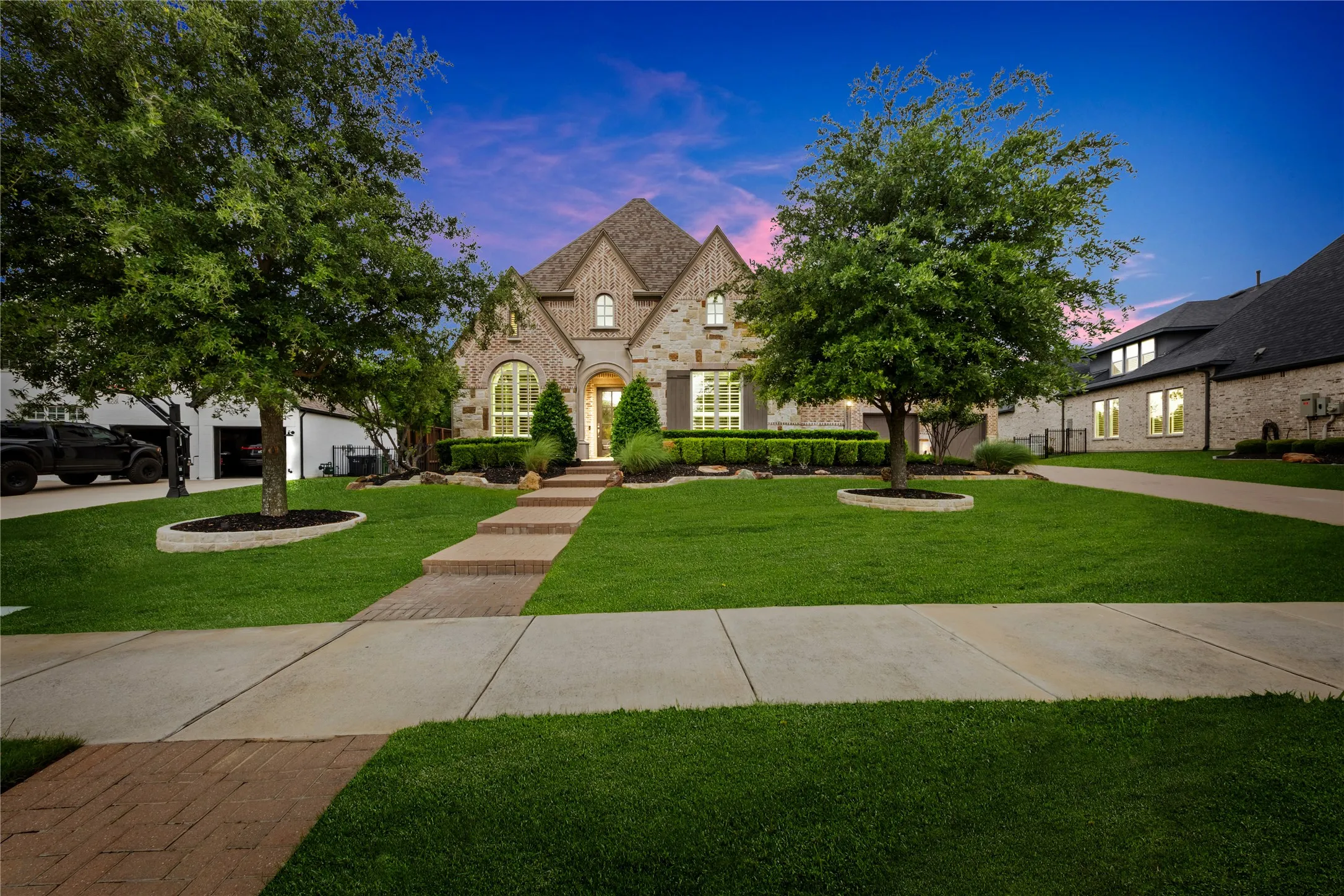 Single Family Residence For Sale in Collin County , 961 Cliff Creek Drive, Prosper, Texas 75078, 5 Bedroom, 8 Bathroom, 4 Garage spaces, 5,480 Sqft, built in 2017, Preowned, mls#21249212, Real Estate Agent in Prosper, Homes For Sale in Collin county, Homes For Sale in Prosper, Realtor in Prosper Texas, Real Estate Brokerage Independent Realty Texas, Luminita Cordes Realtor