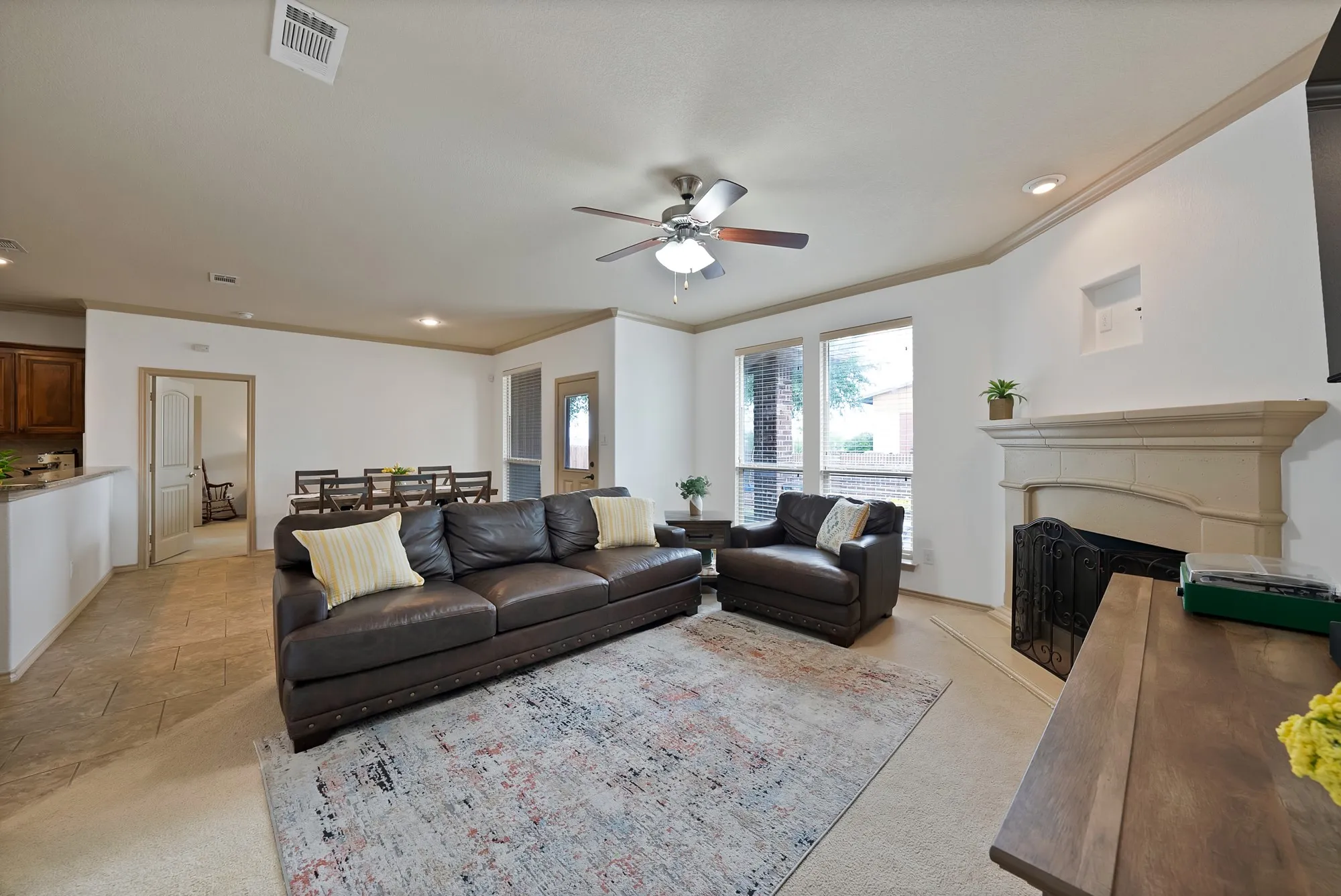 Single Family Residence For Sale in Tarrant County , 8116 Misty Water Drive, Fort Worth, Texas 76131, 3 Bedroom, 2 Bathroom, 2 Garage spaces, 1,892 Sqft, built in 2011, Preowned, mls#21248265, Real Estate Agent in Fort Worth, Homes For Sale in Tarrant county, Homes For Sale in Fort Worth, Realtor in Fort Worth Texas, Real Estate Brokerage Independent Realty Texas, Luminita Cordes Realtor