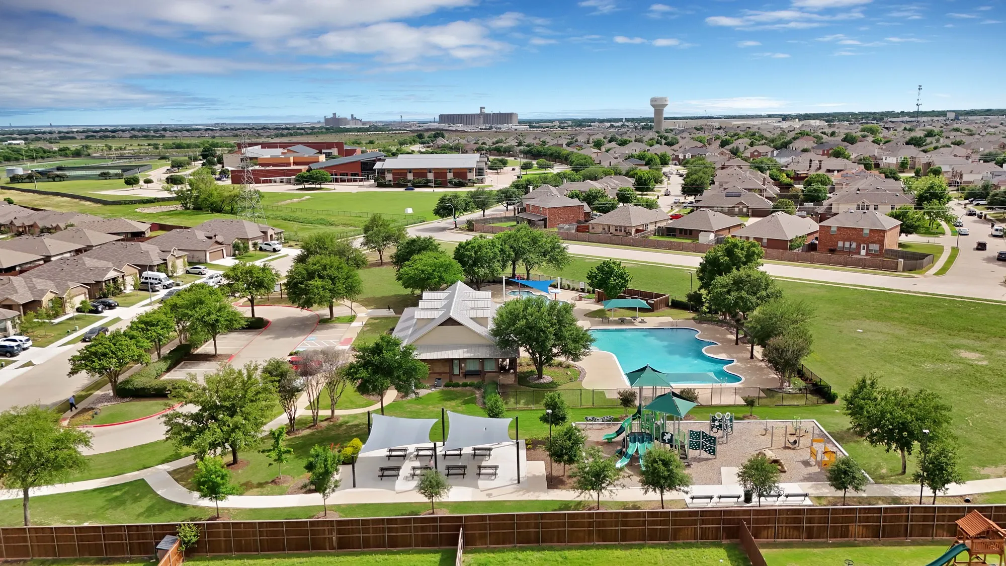 Single Family Residence For Sale in Tarrant County , 8116 Misty Water Drive, Fort Worth, Texas 76131, 3 Bedroom, 2 Bathroom, 2 Garage spaces, 1,892 Sqft, built in 2011, Preowned, mls#21248265, Real Estate Agent in Fort Worth, Homes For Sale in Tarrant county, Homes For Sale in Fort Worth, Realtor in Fort Worth Texas, Real Estate Brokerage Independent Realty Texas, Luminita Cordes Realtor