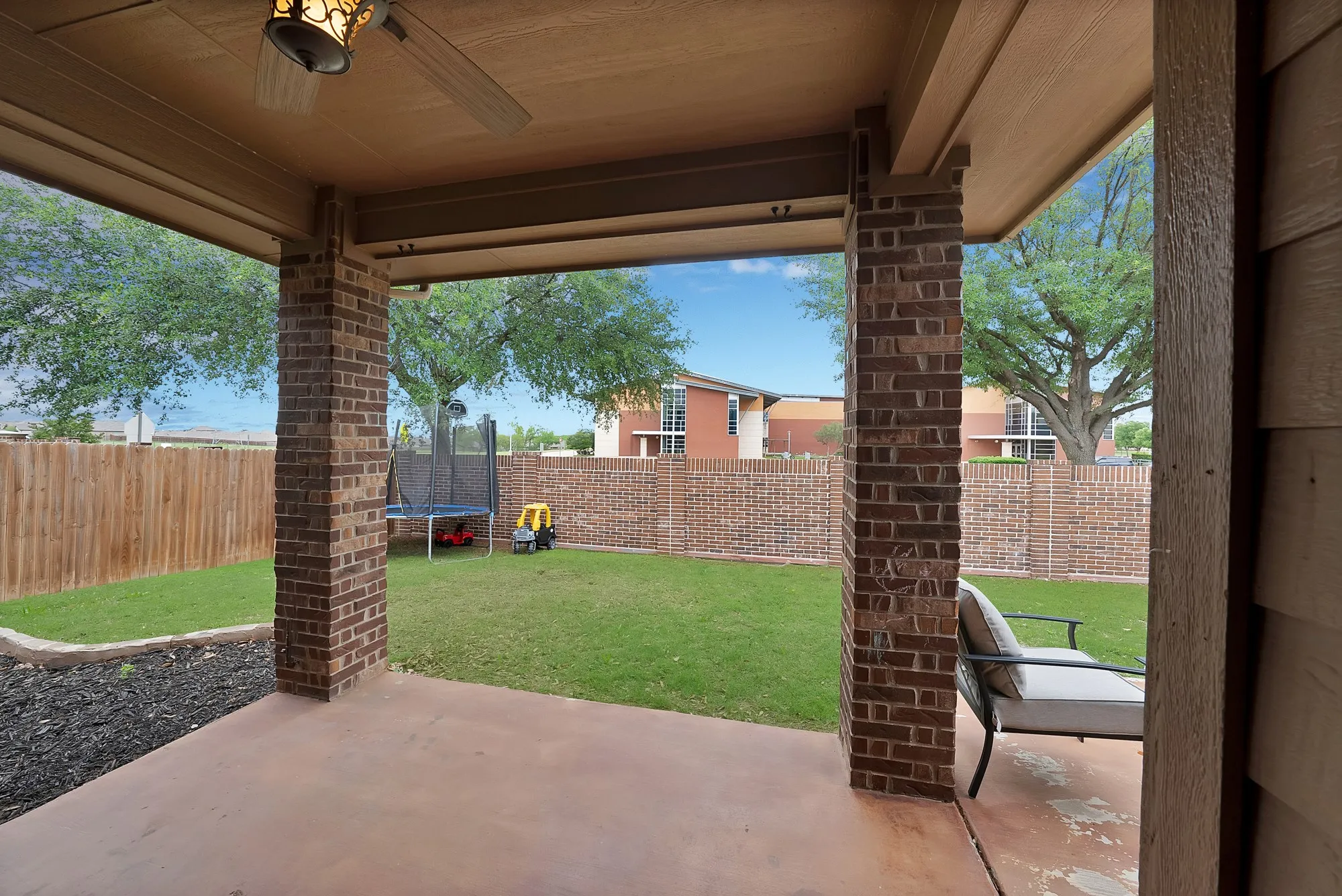 Single Family Residence For Sale in Tarrant County , 8116 Misty Water Drive, Fort Worth, Texas 76131, 3 Bedroom, 2 Bathroom, 2 Garage spaces, 1,892 Sqft, built in 2011, Preowned, mls#21248265, Real Estate Agent in Fort Worth, Homes For Sale in Tarrant county, Homes For Sale in Fort Worth, Realtor in Fort Worth Texas, Real Estate Brokerage Independent Realty Texas, Luminita Cordes Realtor
