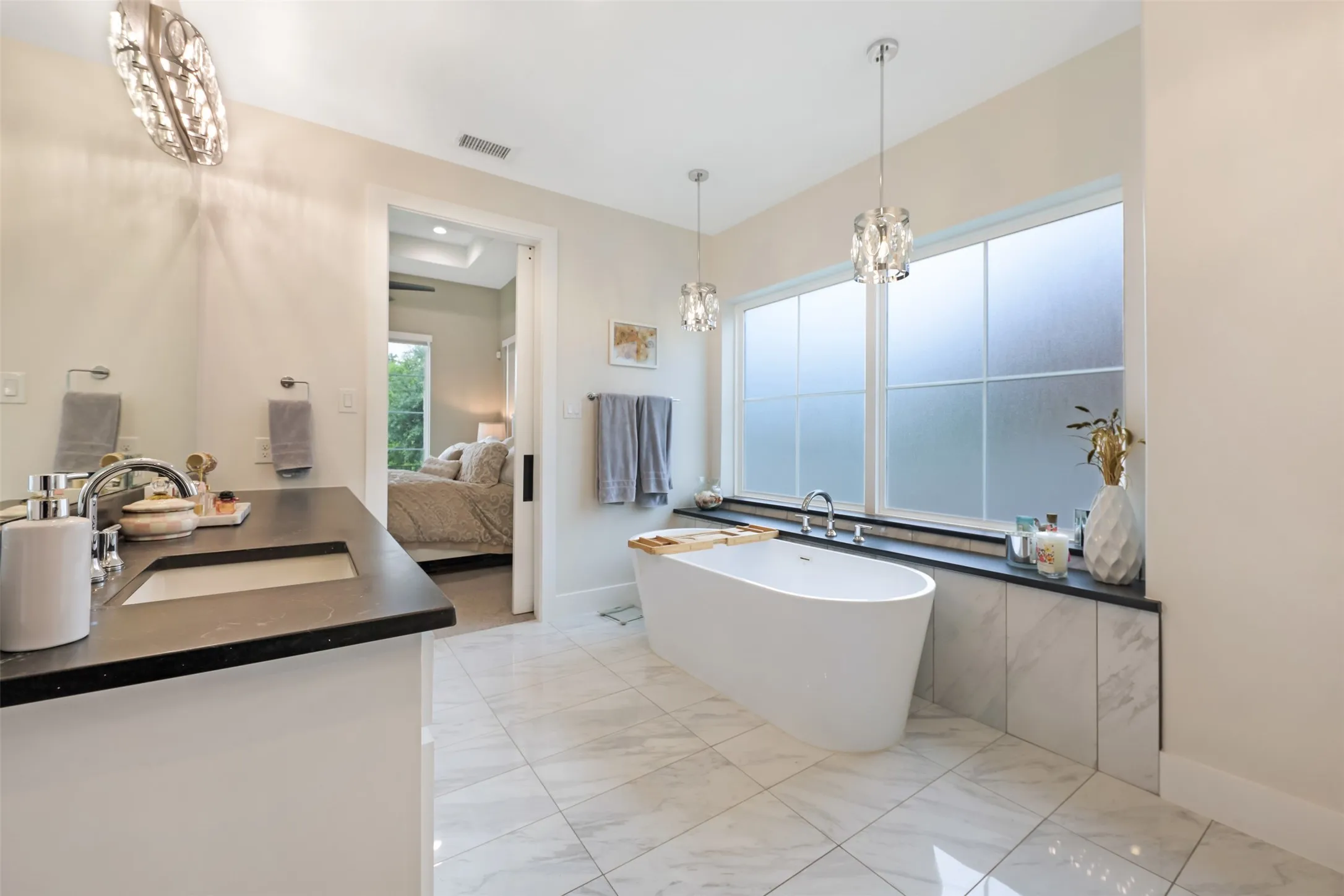Single Family Residence For Sale in Denton County , 813 Dogwood Trail, Aubrey, Texas 76227, 3 Bedroom, 3 Bathroom, 2 Garage spaces, 2,633 Sqft, built in 2023, mls#21249168, Real Estate Agent in Aubrey, Homes For Sale in Denton county, Homes For Sale in Aubrey, Realtor in Aubrey Texas, Real Estate Brokerage Independent Realty Texas, Luminita Cordes Realtor