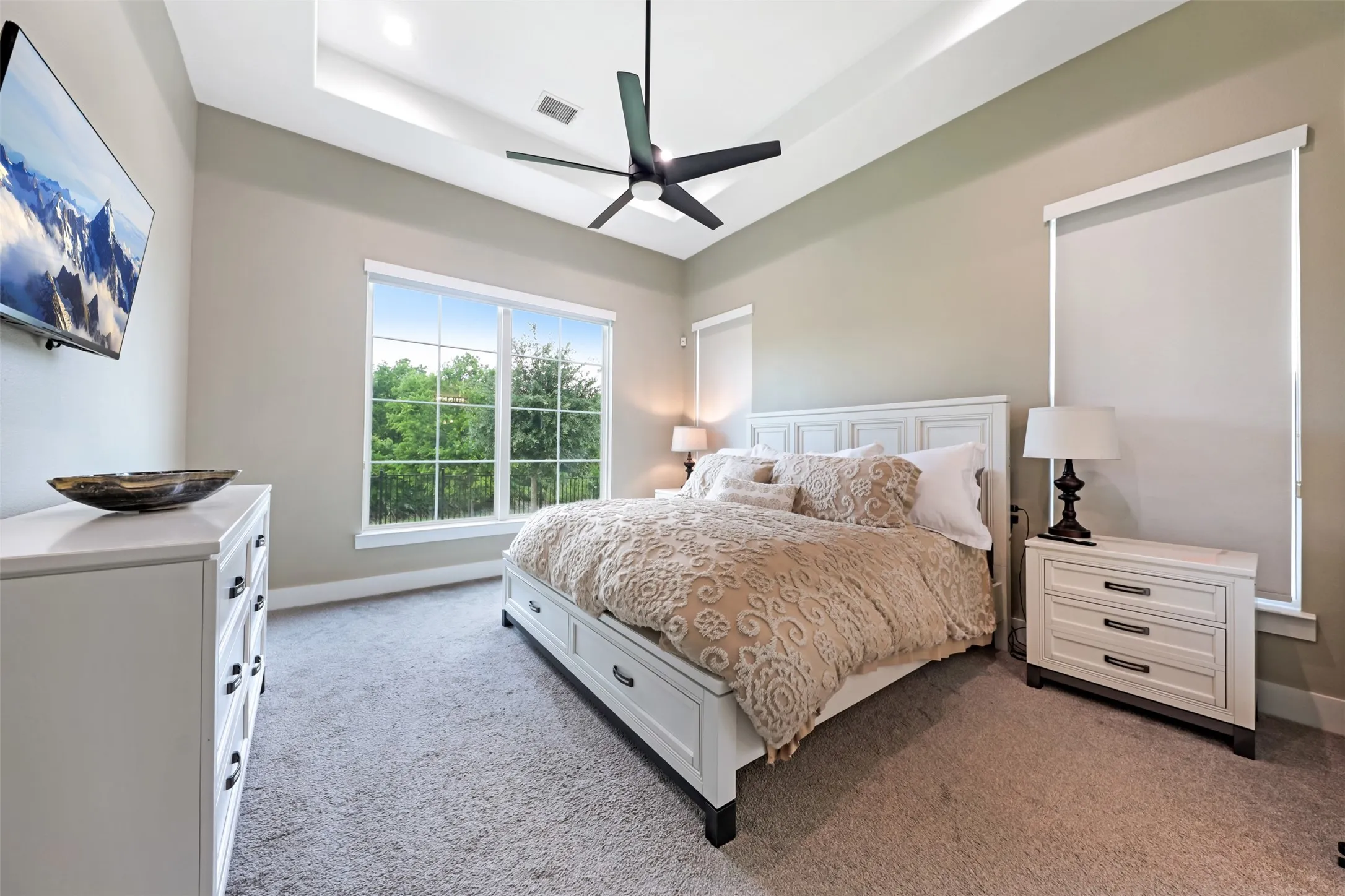 Single Family Residence For Sale in Denton County , 813 Dogwood Trail, Aubrey, Texas 76227, 3 Bedroom, 3 Bathroom, 2 Garage spaces, 2,633 Sqft, built in 2023, mls#21249168, Real Estate Agent in Aubrey, Homes For Sale in Denton county, Homes For Sale in Aubrey, Realtor in Aubrey Texas, Real Estate Brokerage Independent Realty Texas, Luminita Cordes Realtor