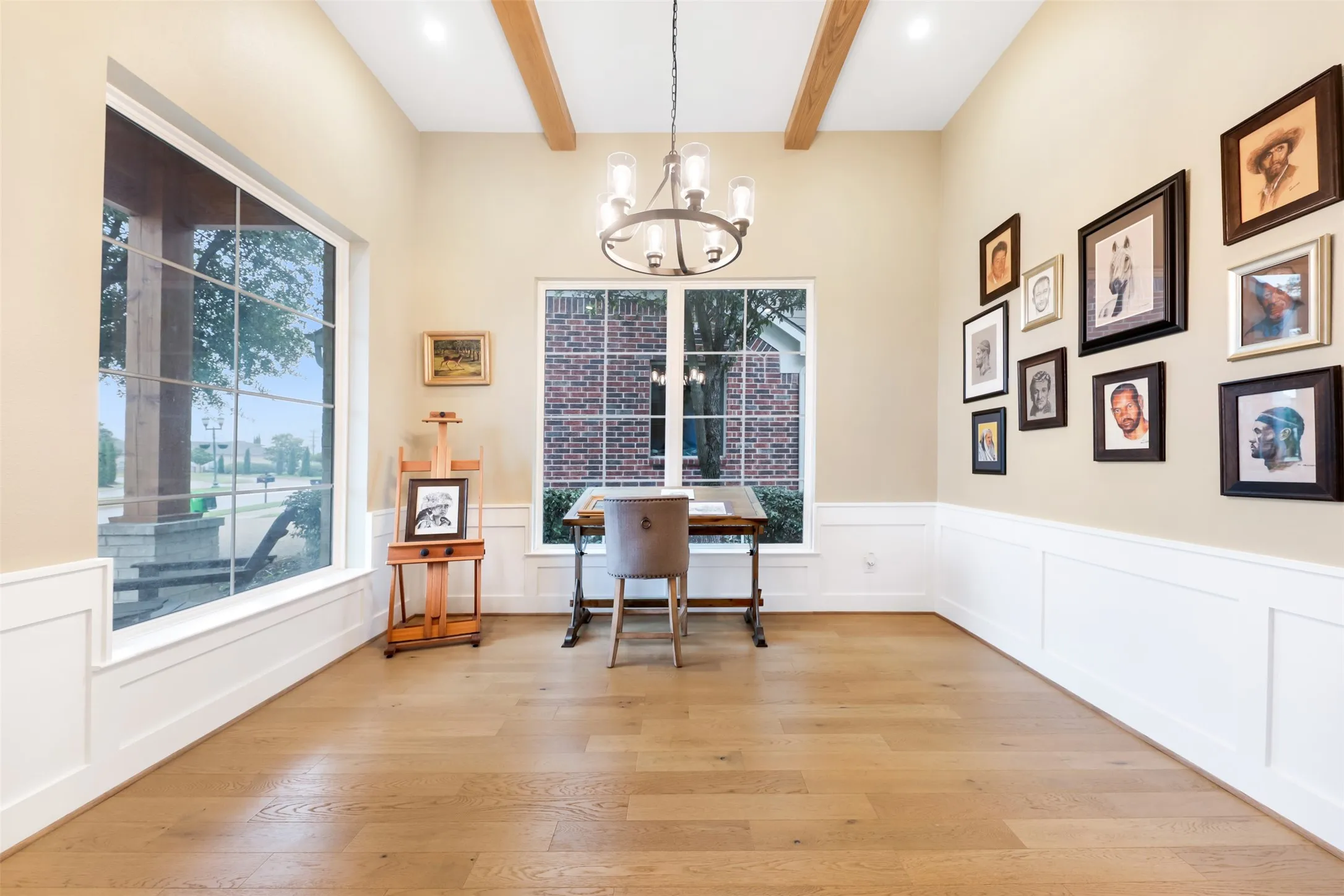 Single Family Residence For Sale in Denton County , 813 Dogwood Trail, Aubrey, Texas 76227, 3 Bedroom, 3 Bathroom, 2 Garage spaces, 2,633 Sqft, built in 2023, mls#21249168, Real Estate Agent in Aubrey, Homes For Sale in Denton county, Homes For Sale in Aubrey, Realtor in Aubrey Texas, Real Estate Brokerage Independent Realty Texas, Luminita Cordes Realtor