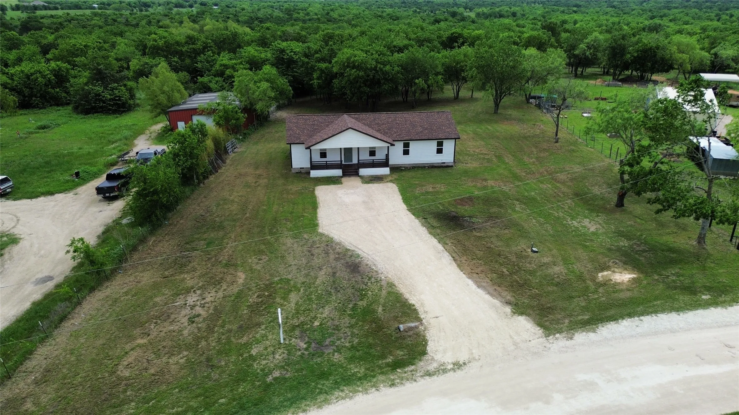 Single Family Residence For Sale in Navarro County , 3037 County Road 0018, Corsicana, Texas 75110, 4 Bedrooms, 2 Bathrooms, Garage spaces, 1,430 Sqft, built in 1998, Price $264,900, mls#21249300, Real Estate Agent in Corsicana, Homes For Sale in Navarro county, Homes For Sale in Corsicana, Realtor in Corsicana Texas, Real Estate Brokerage Independent Realty Texas, Luminita Cordes Realtor