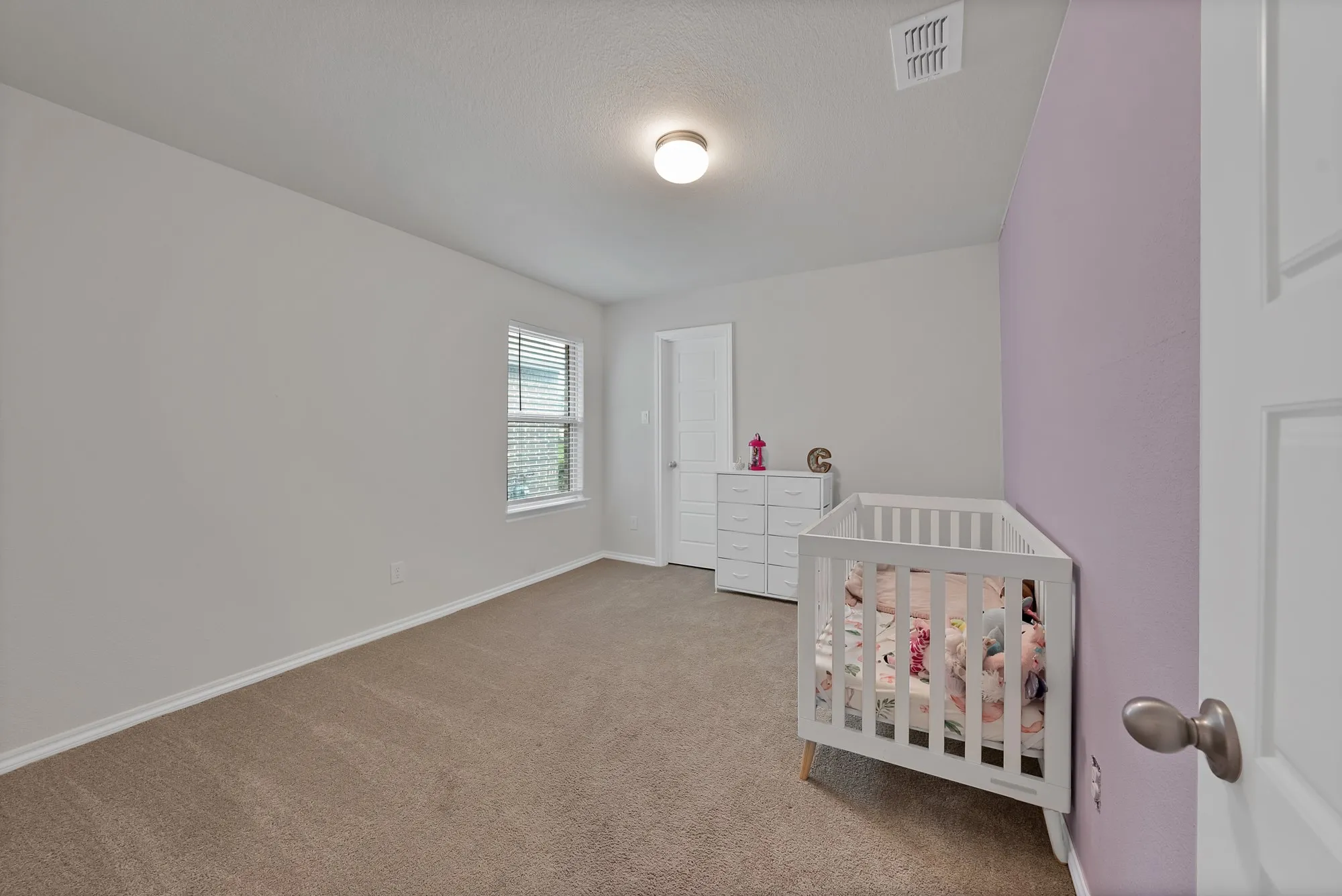 Single Family Residence For Sale in Ellis County , 340 Freestall Drive, Midlothian, Texas 76065, 4 Bedroom, 2 Bathroom, 2 Garage spaces, 2,178 Sqft, built in 2023, Preowned, Price $434,000, mls#21246298, Real Estate Agent in Midlothian, Homes For Sale in Ellis county, Homes For Sale in Midlothian, Realtor in Midlothian Texas, Real Estate Brokerage Independent Realty Texas, Luminita Cordes Realtor
