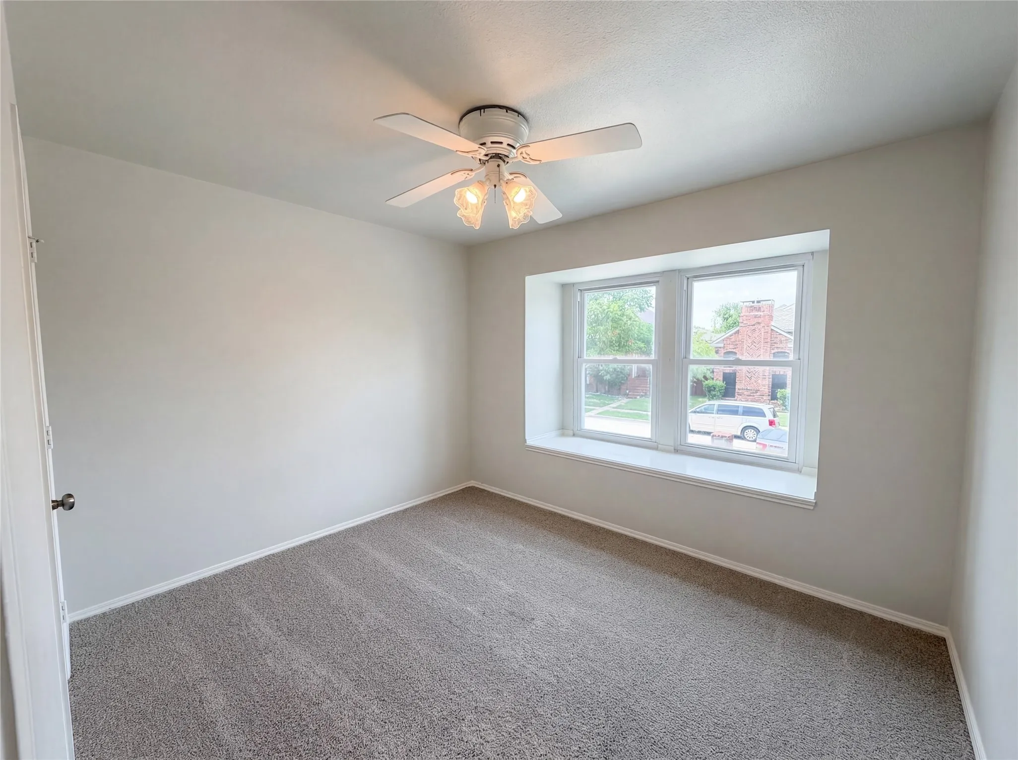 Single Family Residence For Sale in Dallas County , 610 Saint Andrews Place, Coppell, Texas 75019, 3 Bedroom, 2 Bathroom, 2 Garage spaces, 1,390 Sqft, built in 1991, Preowned, mls#21249111, Real Estate Agent in Coppell, Homes For Sale in Dallas county, Homes For Sale in Coppell, Realtor in Coppell Texas, Real Estate Brokerage Independent Realty Texas, Luminita Cordes Realtor