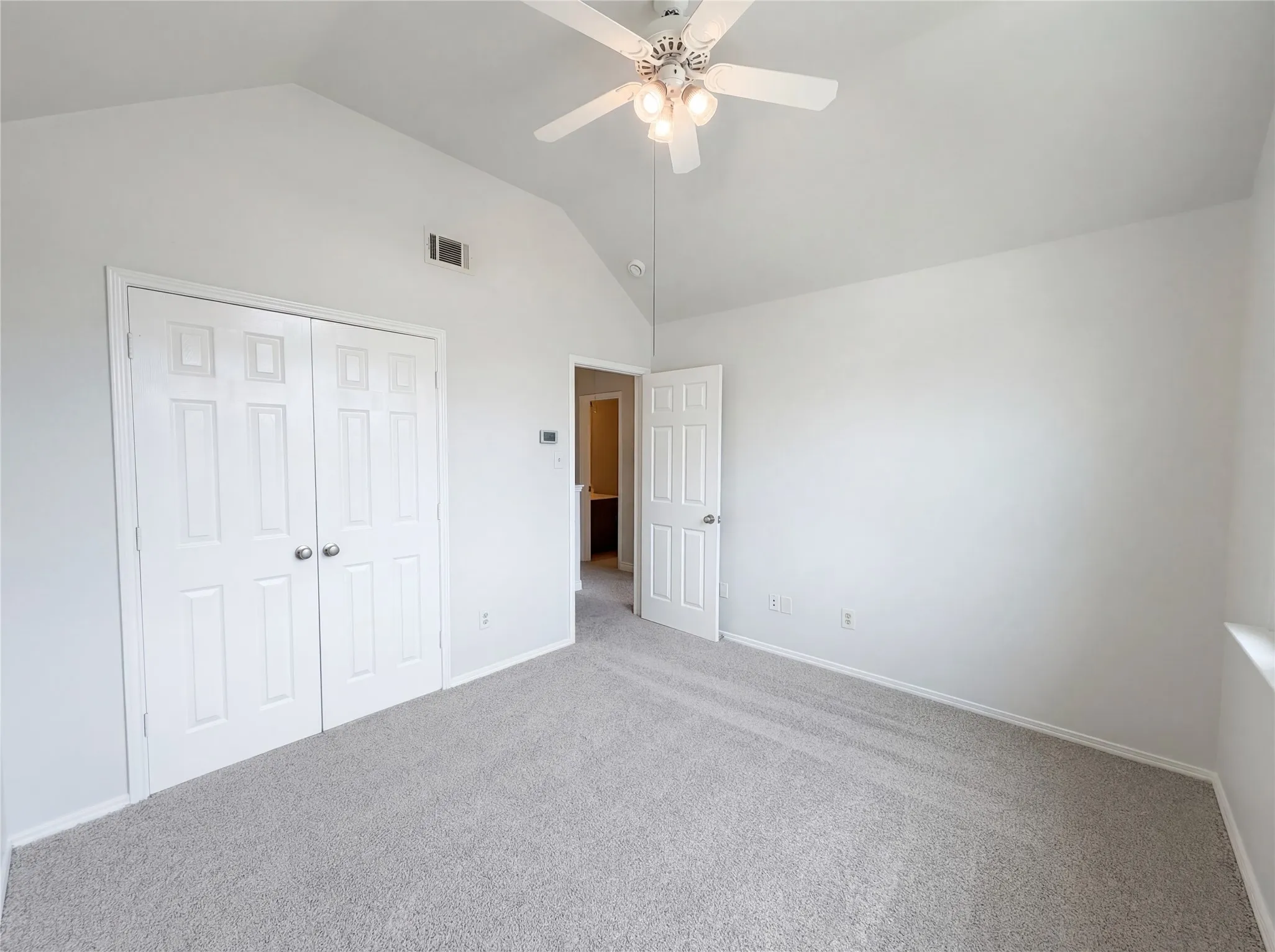 Single Family Residence For Sale in Dallas County , 610 Saint Andrews Place, Coppell, Texas 75019, 3 Bedroom, 2 Bathroom, 2 Garage spaces, 1,390 Sqft, built in 1991, Preowned, mls#21249111, Real Estate Agent in Coppell, Homes For Sale in Dallas county, Homes For Sale in Coppell, Realtor in Coppell Texas, Real Estate Brokerage Independent Realty Texas, Luminita Cordes Realtor