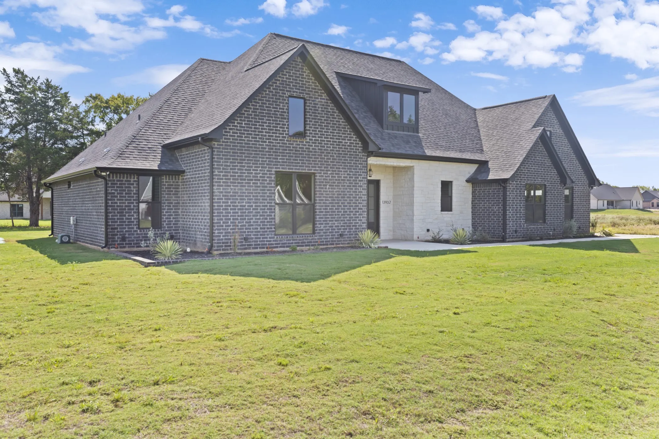 Single Family Residence For Sale in Smith County , 13932 Cedar Vista Lane, Tyler, Texas 75704, 4 Bedroom, 4 Bathroom, 2 Garage spaces, 2,800 Sqft, built in 2026, mls#21248963, Real Estate Agent in Tyler, Homes For Sale in Smith county, Homes For Sale in Tyler, Realtor in Tyler Texas, Real Estate Brokerage Independent Realty Texas, Luminita Cordes Realtor