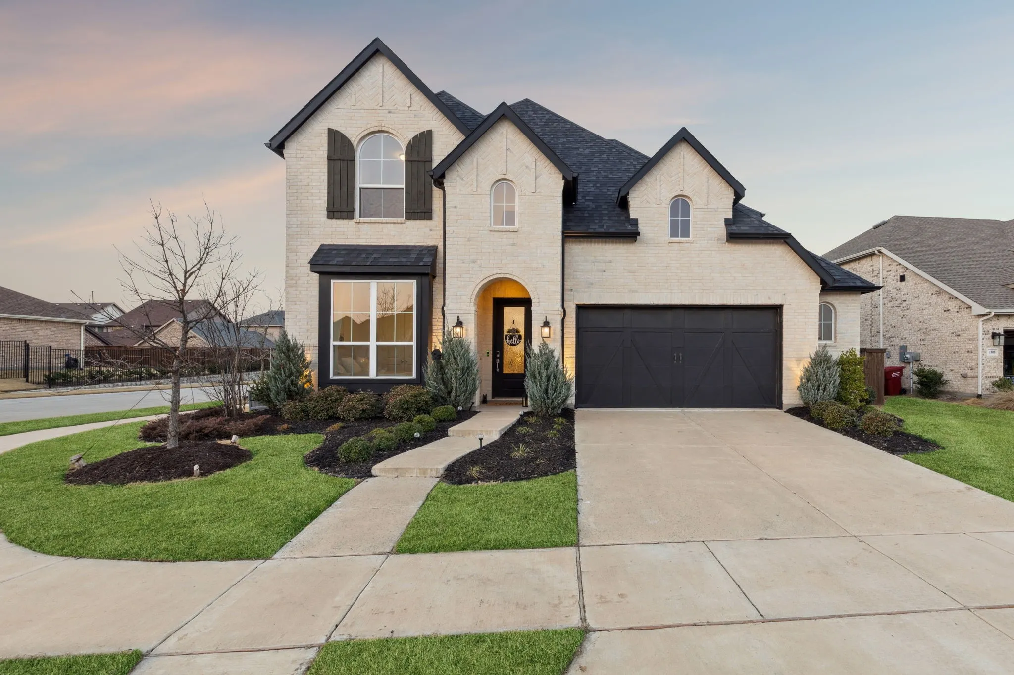 Single Family Residence For Sale in Grayson County , 1812 Mcdougall Creek, Van Alstyne, Texas 75495, 5 Bedroom, 3 Bathroom, 2 Garage spaces, 2,855 Sqft, built in 2021, Preowned, mls#21249270, Real Estate Agent in Van Alstyne, Homes For Sale in Grayson county, Homes For Sale in Van Alstyne, Realtor in Van Alstyne Texas, Real Estate Brokerage Independent Realty Texas, Luminita Cordes Realtor
