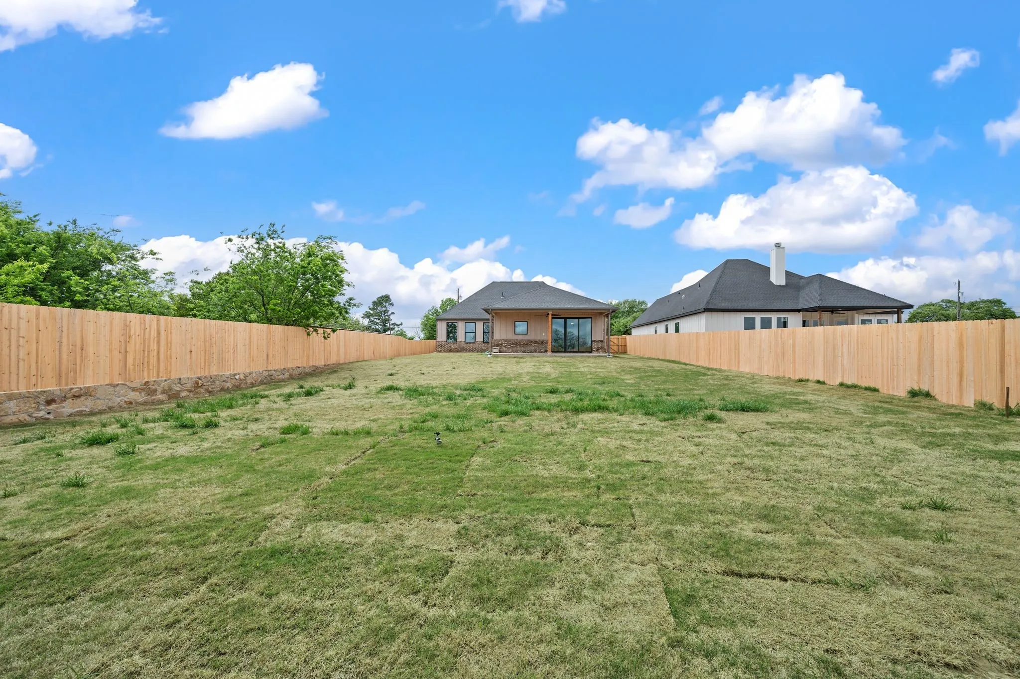 Single Family Residence For Sale in Parker County , 806 N Avenue E, Springtown, Texas 76082, 4 Bedroom, 3 Bathroom, 2 Garage spaces, 2,093 Sqft, built in 2026, New Construction - Complete, mls#21246780, Real Estate Agent in Springtown, Homes For Sale in Parker county, Homes For Sale in Springtown, Realtor in Springtown Texas, Real Estate Brokerage Independent Realty Texas, Luminita Cordes Realtor