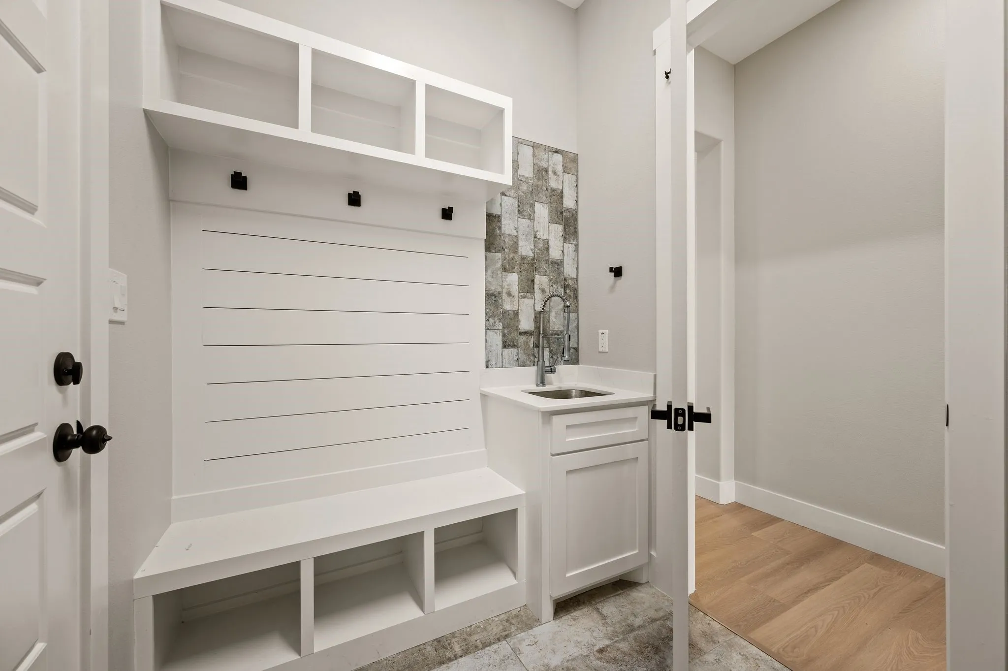 Single Family Residence For Sale in Parker County , 806 N Avenue E, Springtown, Texas 76082, 4 Bedroom, 3 Bathroom, 2 Garage spaces, 2,093 Sqft, built in 2026, New Construction - Complete, mls#21246780, Real Estate Agent in Springtown, Homes For Sale in Parker county, Homes For Sale in Springtown, Realtor in Springtown Texas, Real Estate Brokerage Independent Realty Texas, Luminita Cordes Realtor