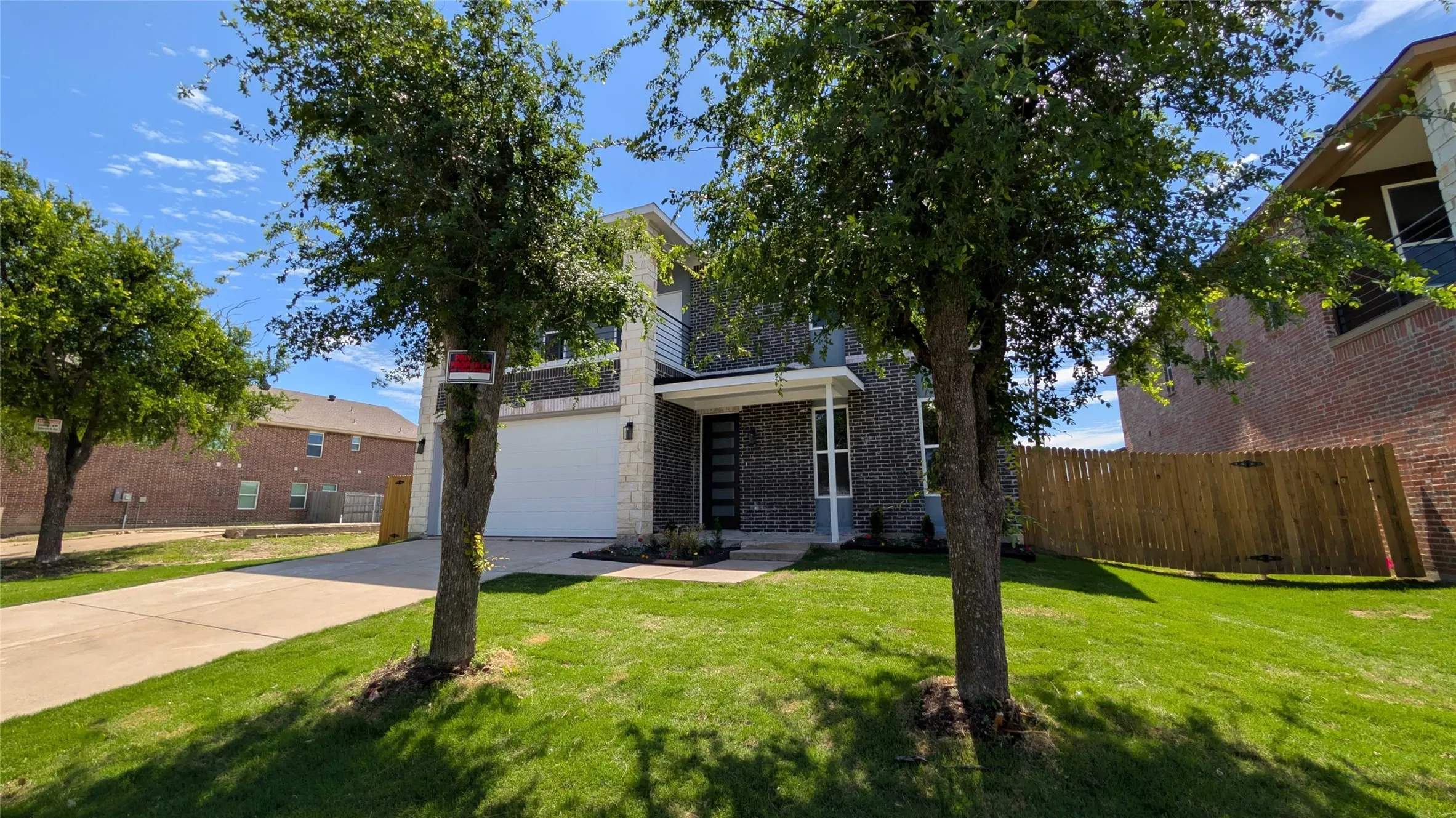 Single Family Residence For Sale in Dallas County , 14804 Broadview Drive, Balch Springs, Texas 75180, 5 Bedroom, 3 Bathroom, 2 Garage spaces, 3,327 Sqft, built in 2026, New Construction - Complete, mls#21249326, Real Estate Agent in Balch Springs, Homes For Sale in Dallas county, Homes For Sale in Balch Springs, Realtor in Balch Springs Texas, Real Estate Brokerage Independent Realty Texas, Luminita Cordes Realtor