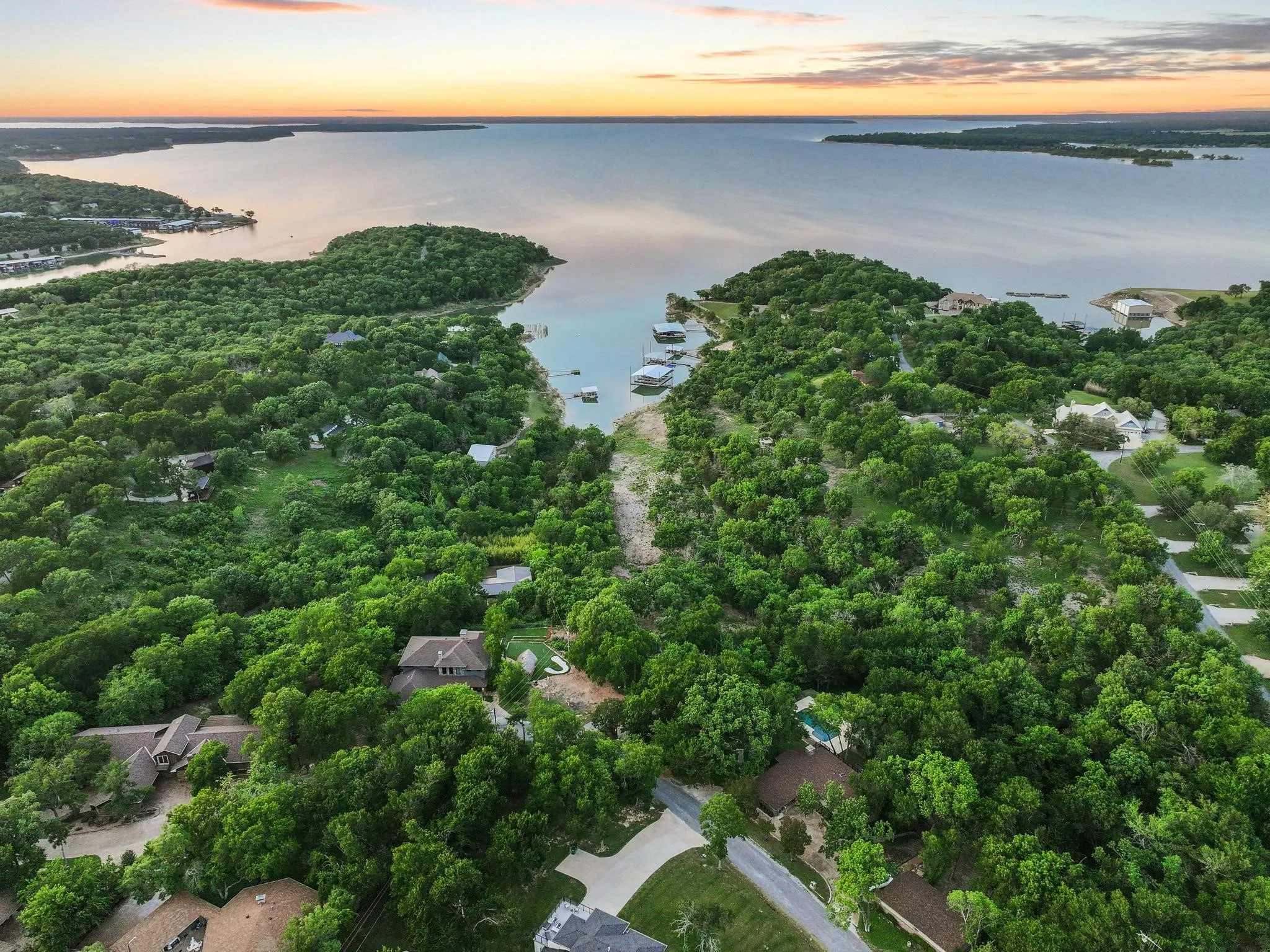 Unimproved Land For Sale in Grayson County , 437 Neva Lane, Denison, Texas 75020, 0, 0, Garage spaces, 0 Sqft, built in 0, Price $1,250,000, mls#21248546, Real Estate Agent in Denison, Homes For Sale in Grayson county, Homes For Sale in Denison, Realtor in Denison Texas, Real Estate Brokerage Independent Realty Texas, Luminita Cordes Realtor